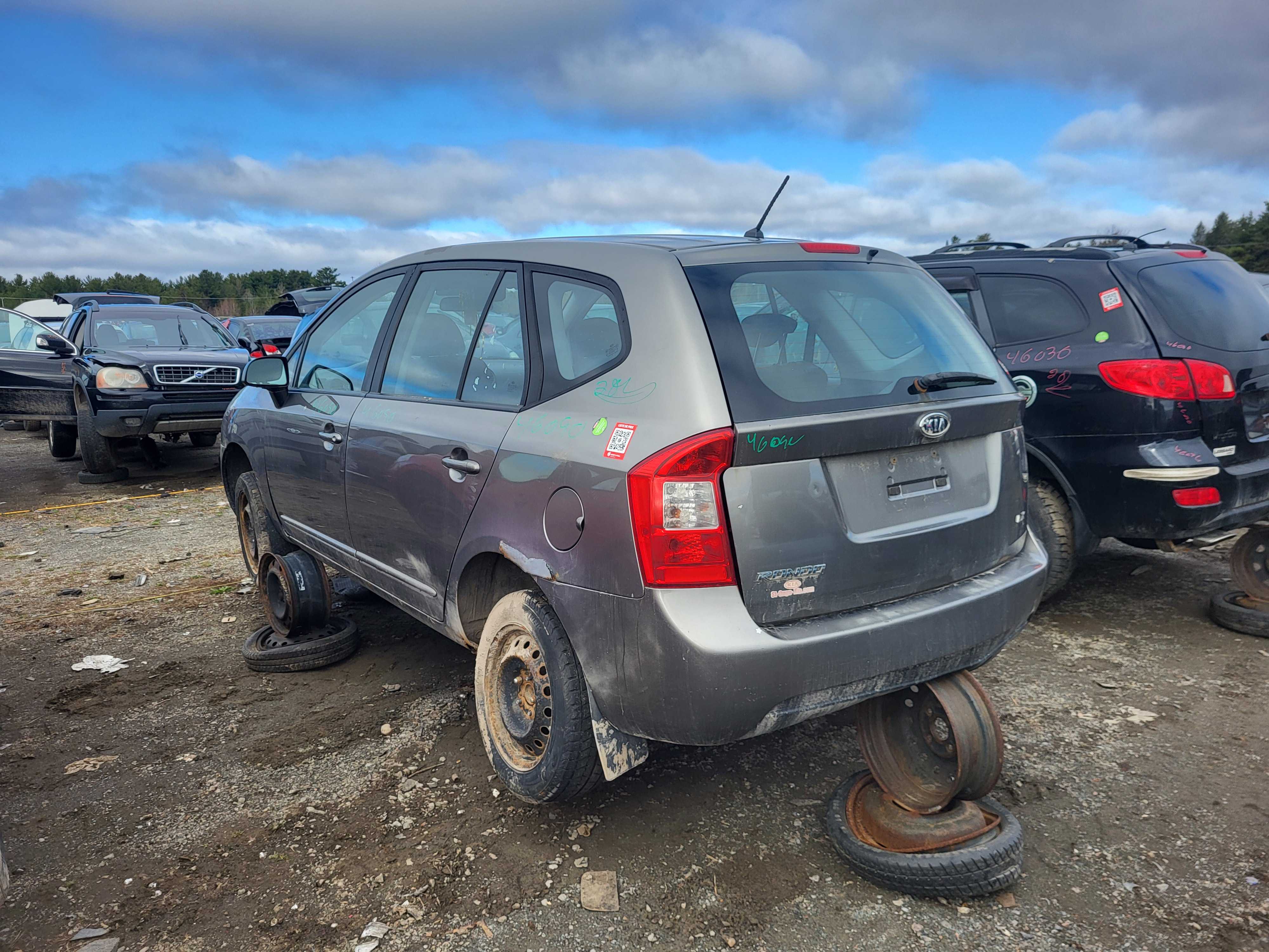 KIA RONDO 2010