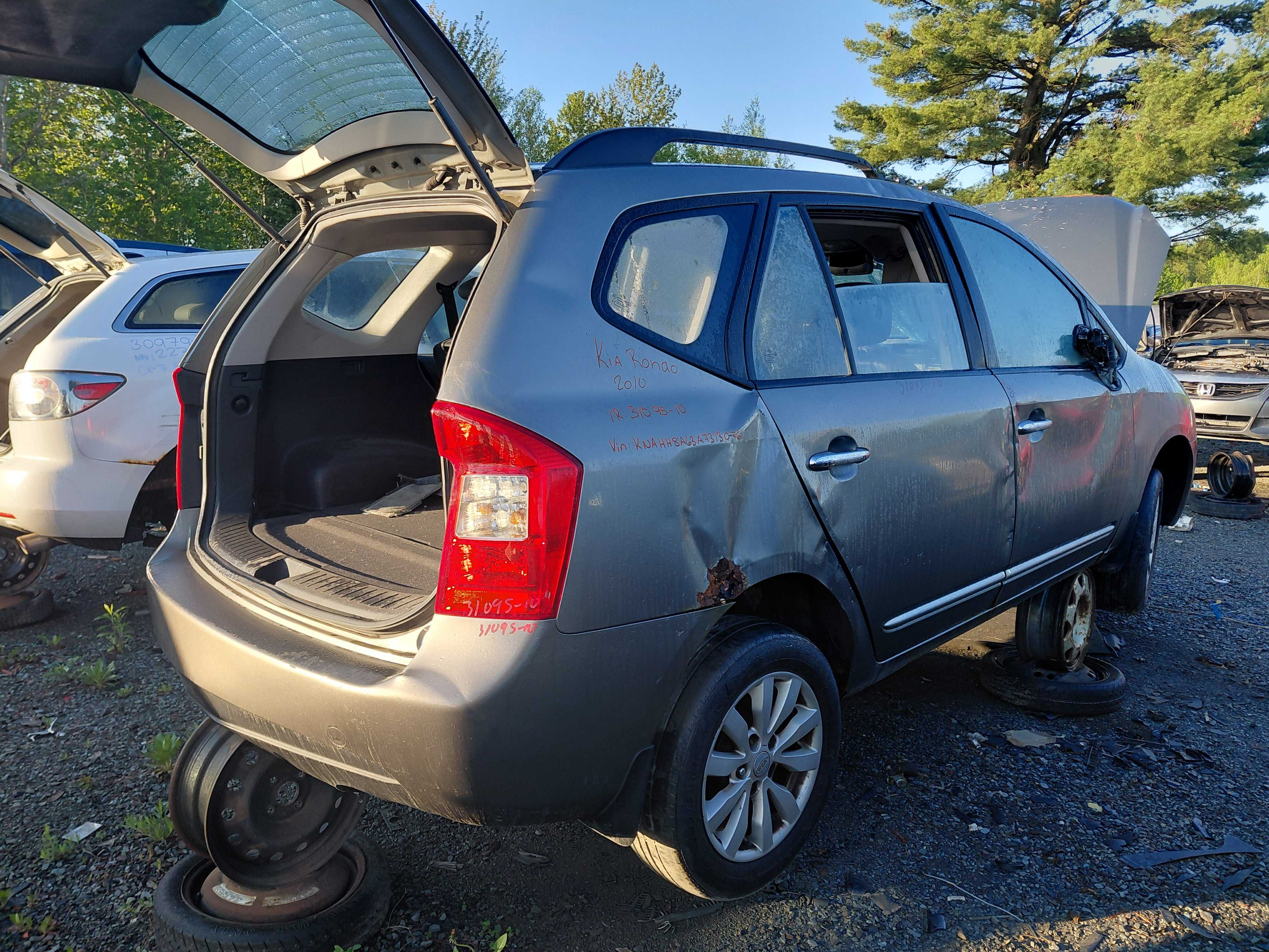 KIA RONDO 2010