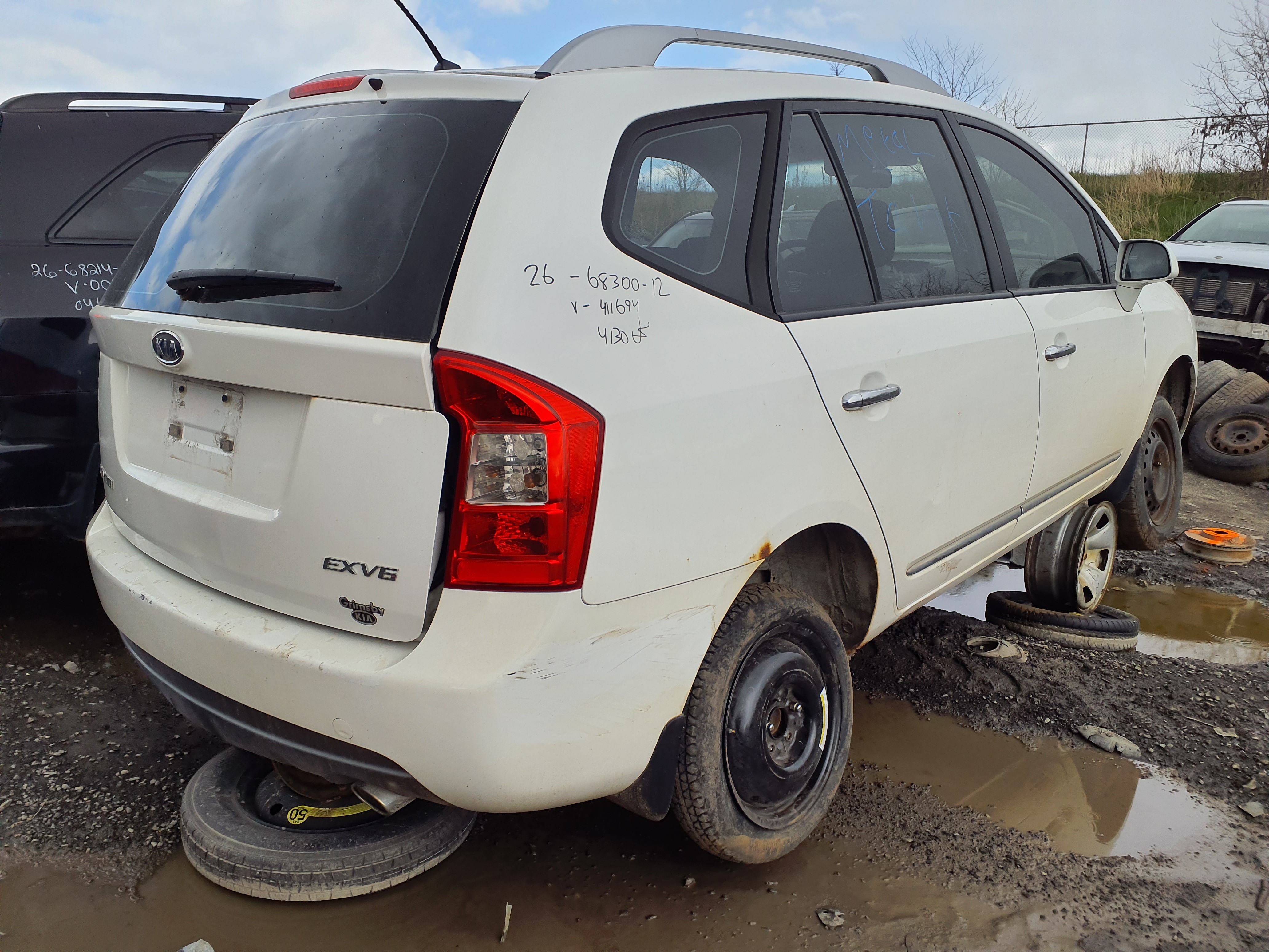 KIA RONDO 2012