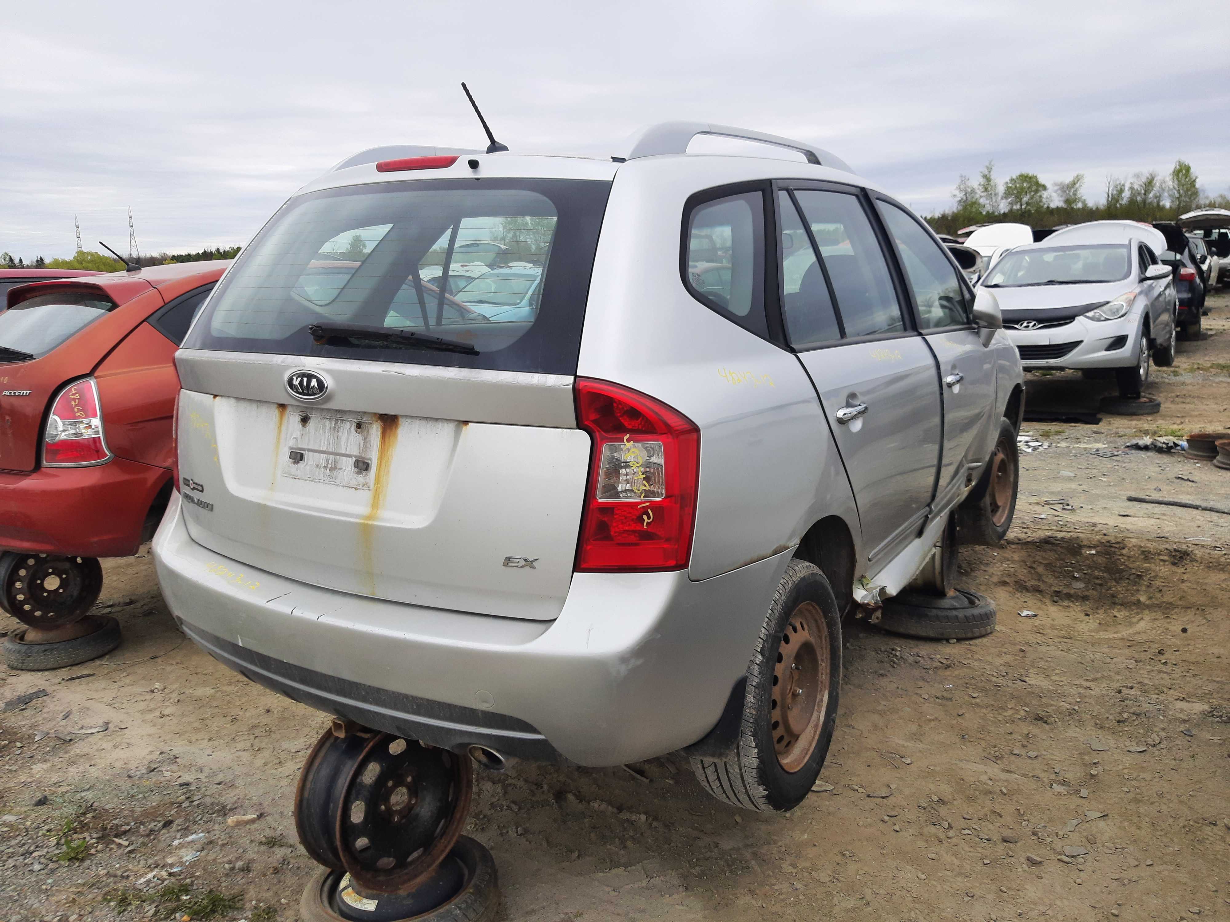 KIA RONDO 2012