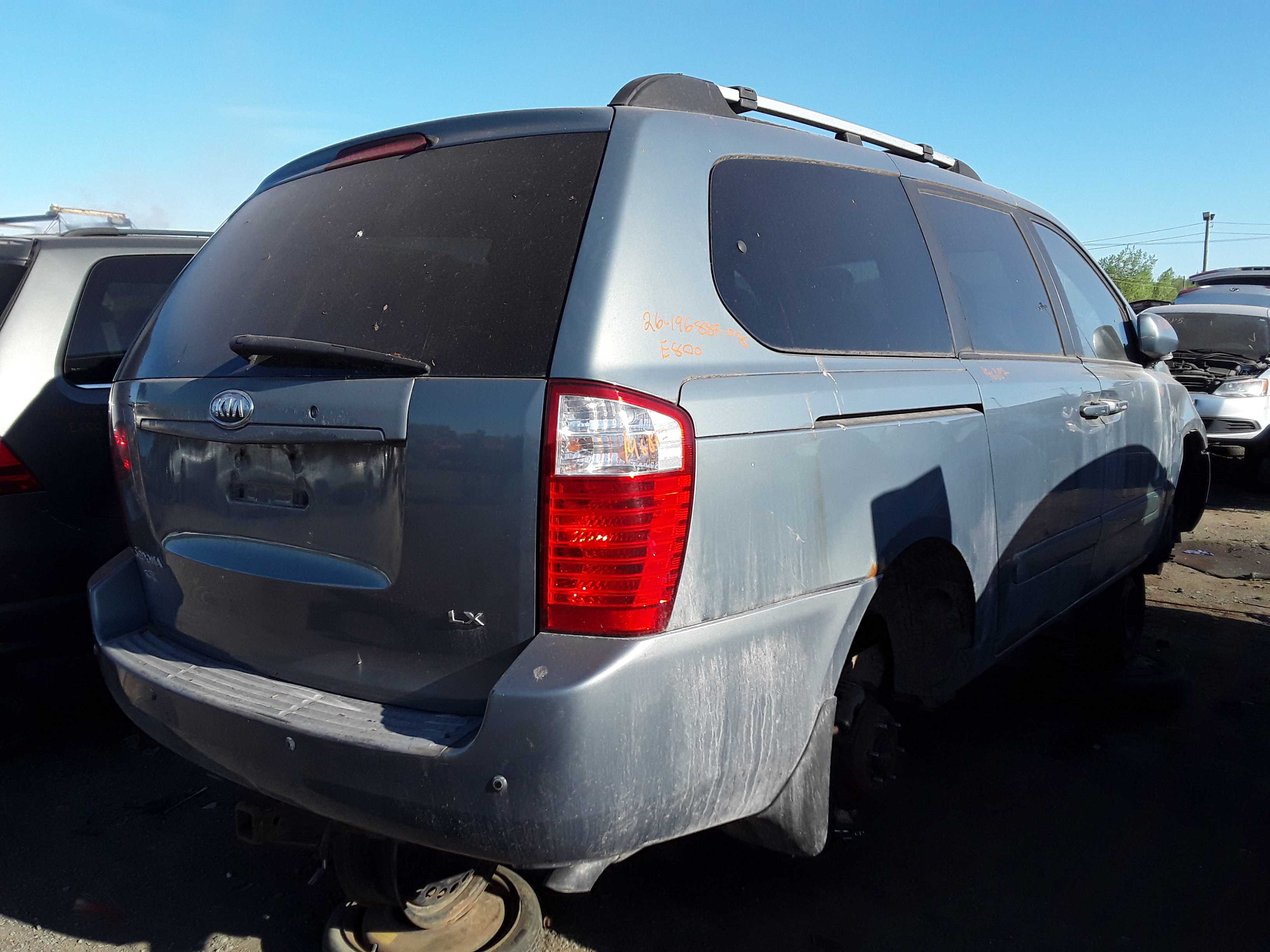 KIA SEDONA 2008