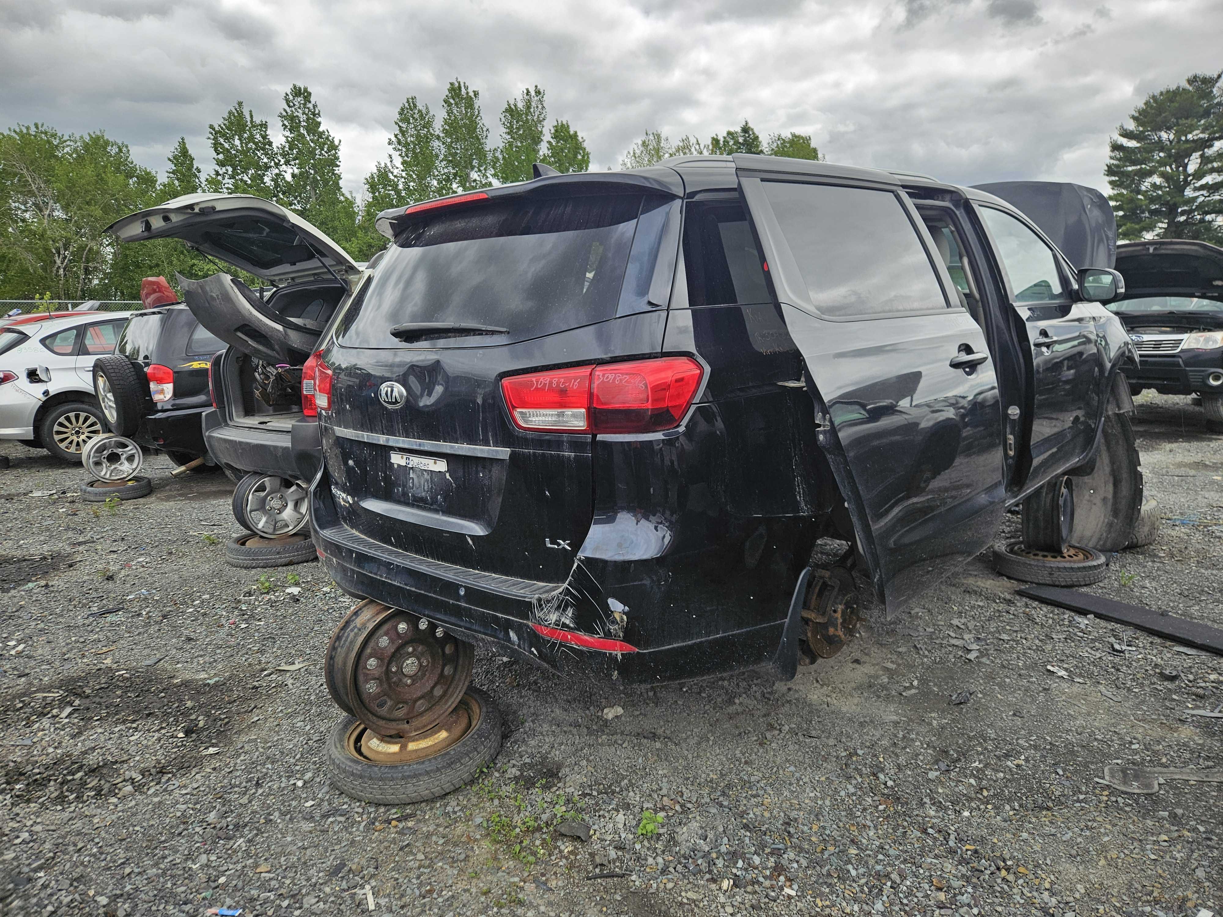 KIA SEDONA 2016