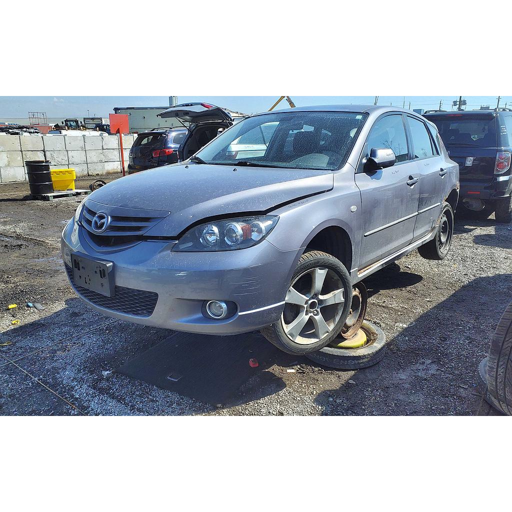 MAZDA MAZDA3 2004