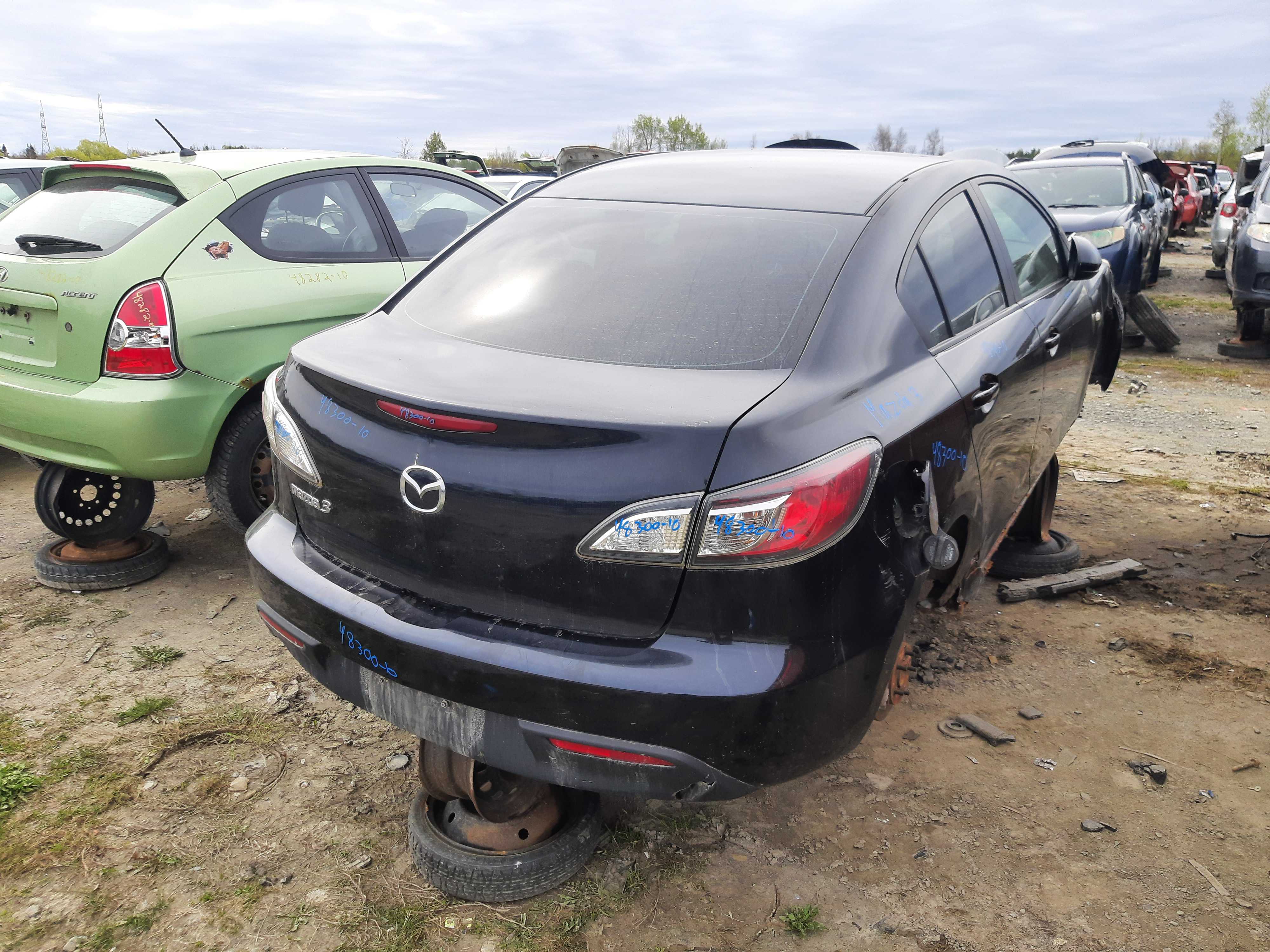 MAZDA MAZDA3 2010