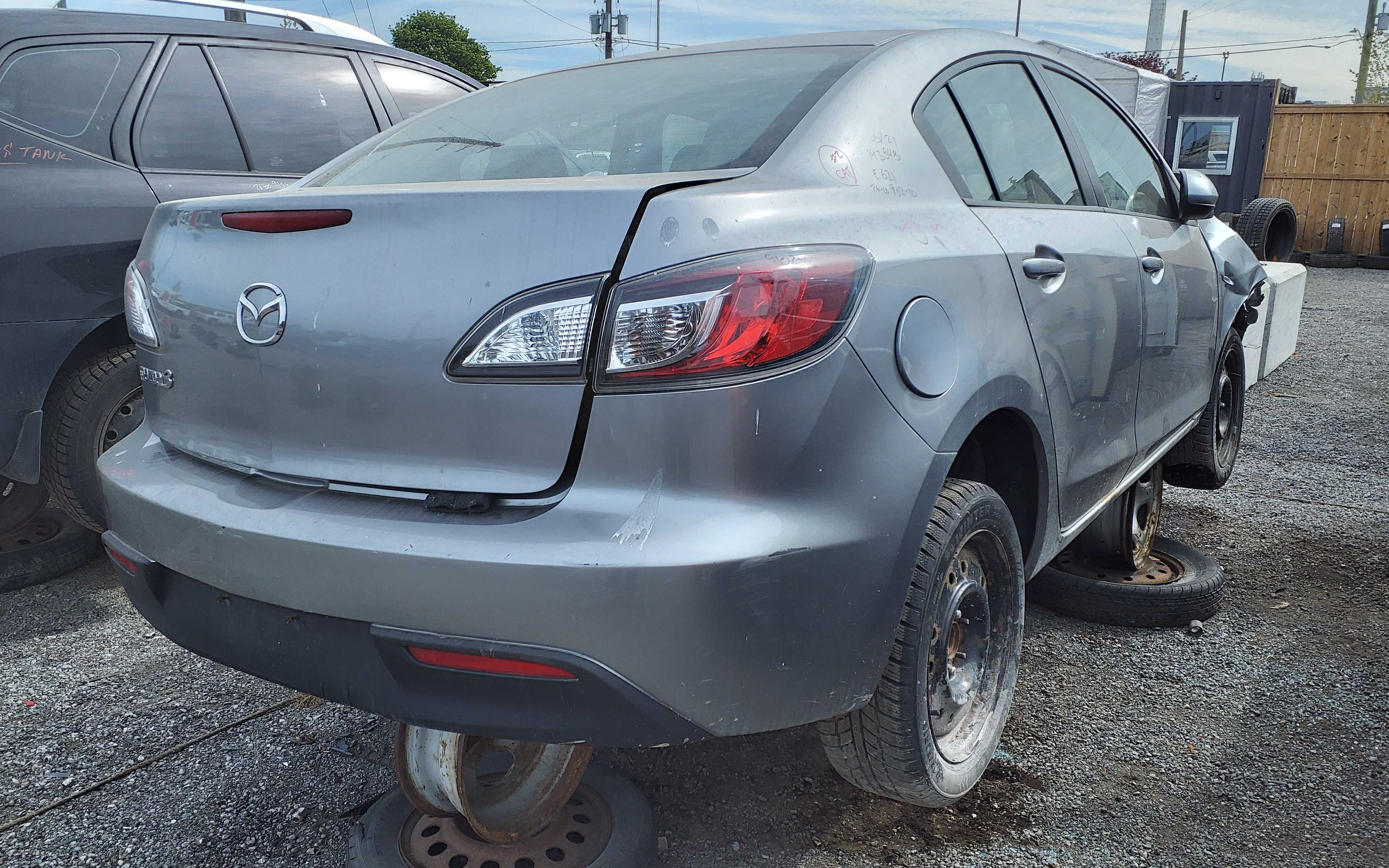 MAZDA MAZDA3 2010