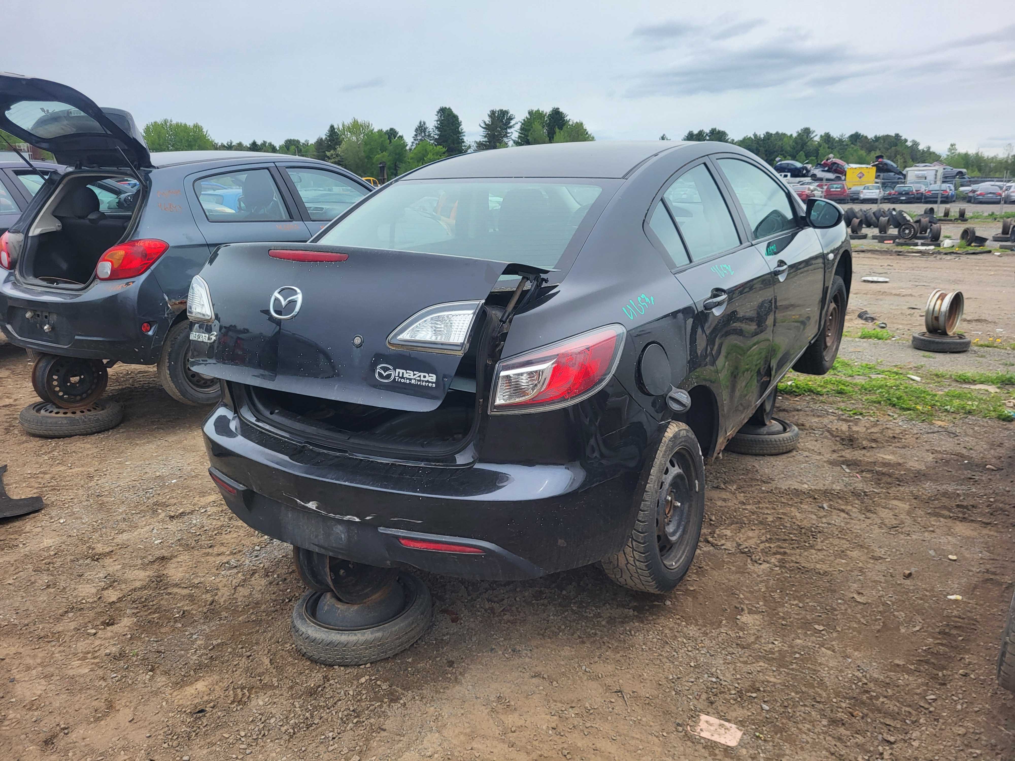 MAZDA MAZDA3 2010