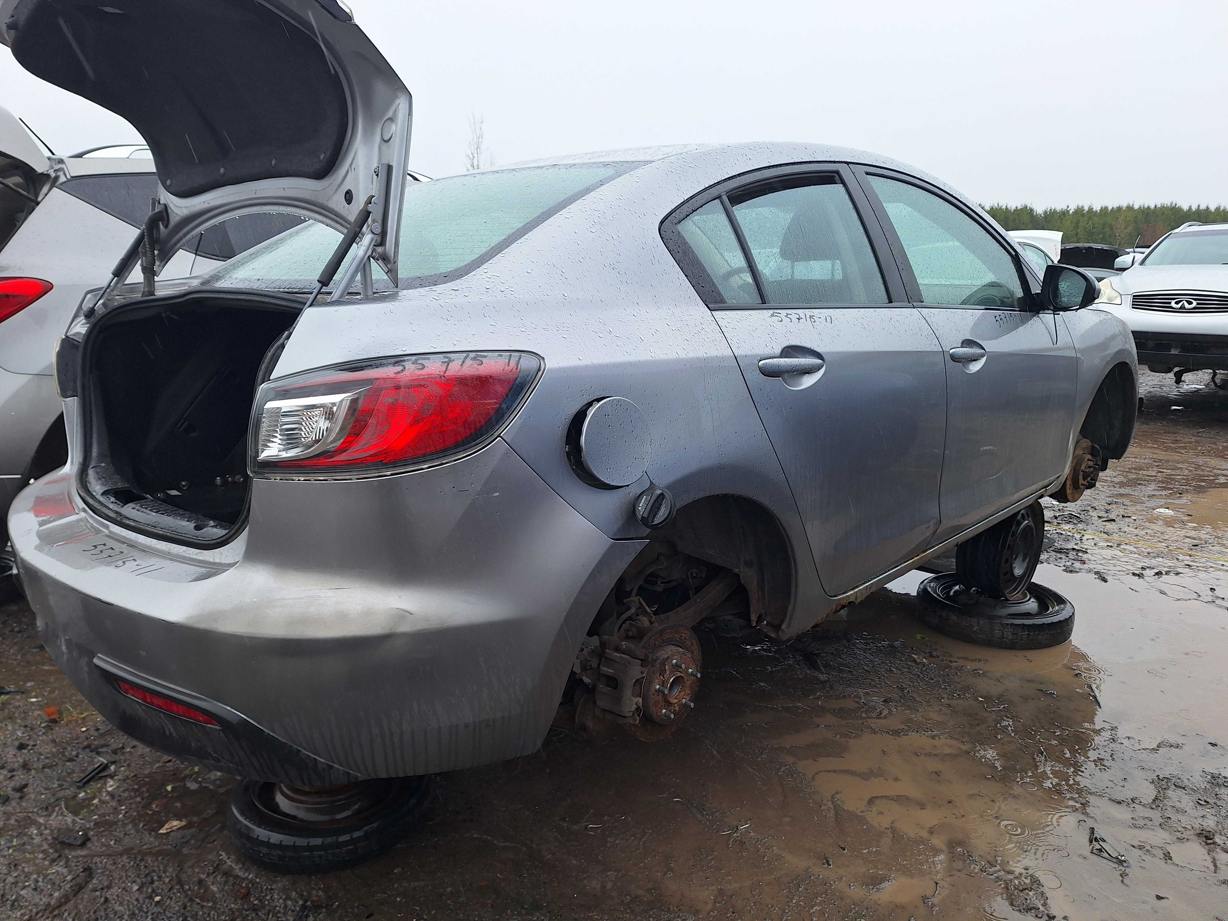 MAZDA MAZDA3 2011