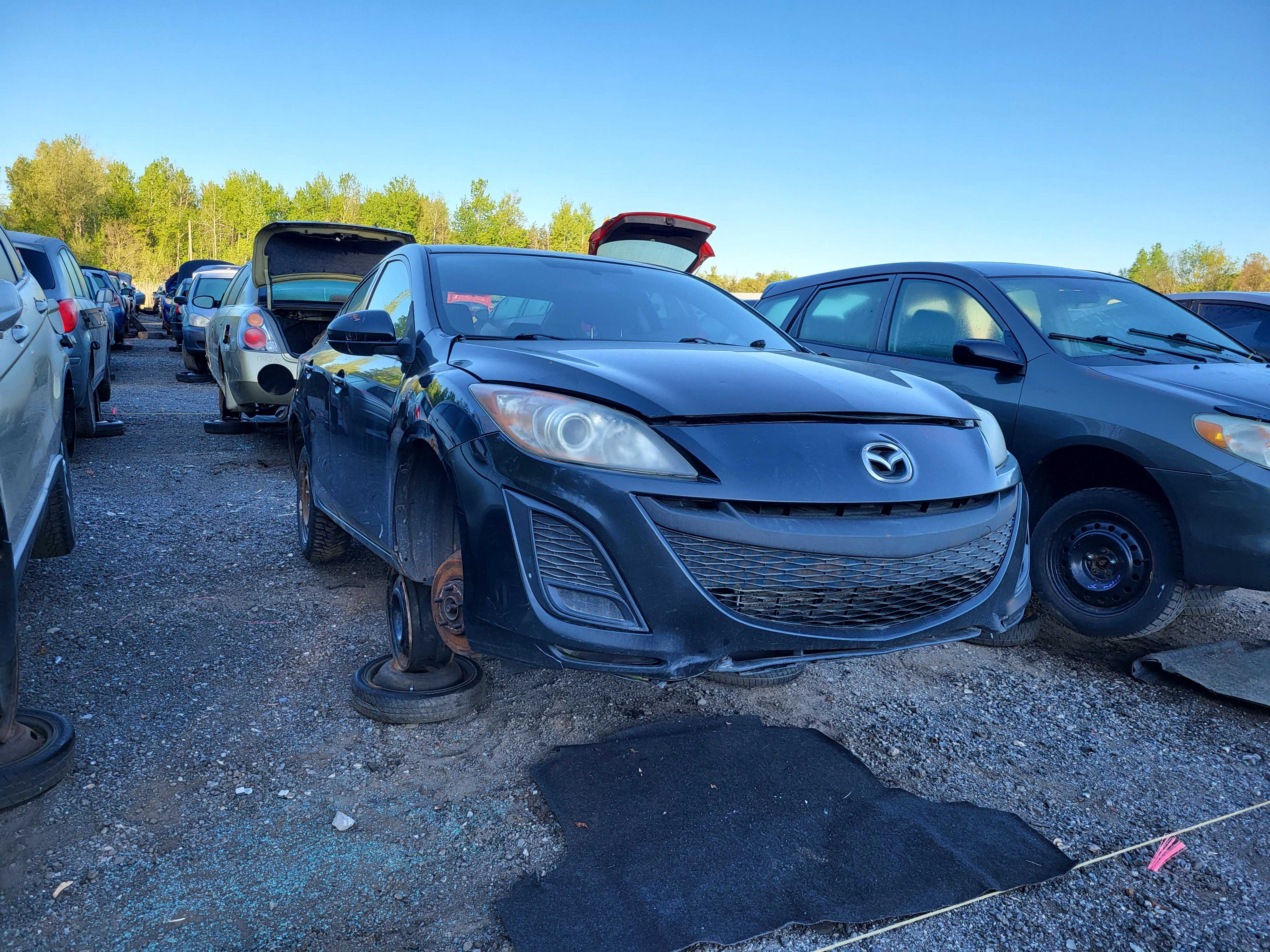 MAZDA MAZDA3 2011