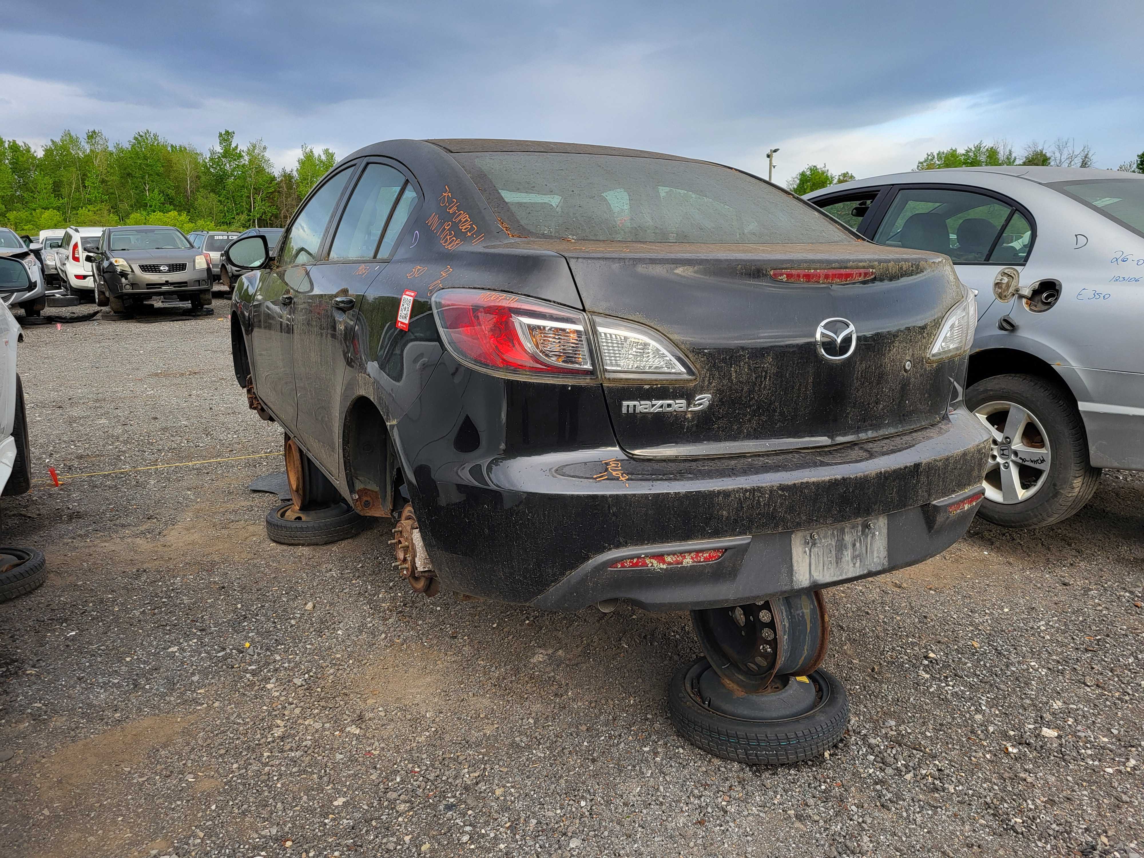 MAZDA MAZDA3 2011