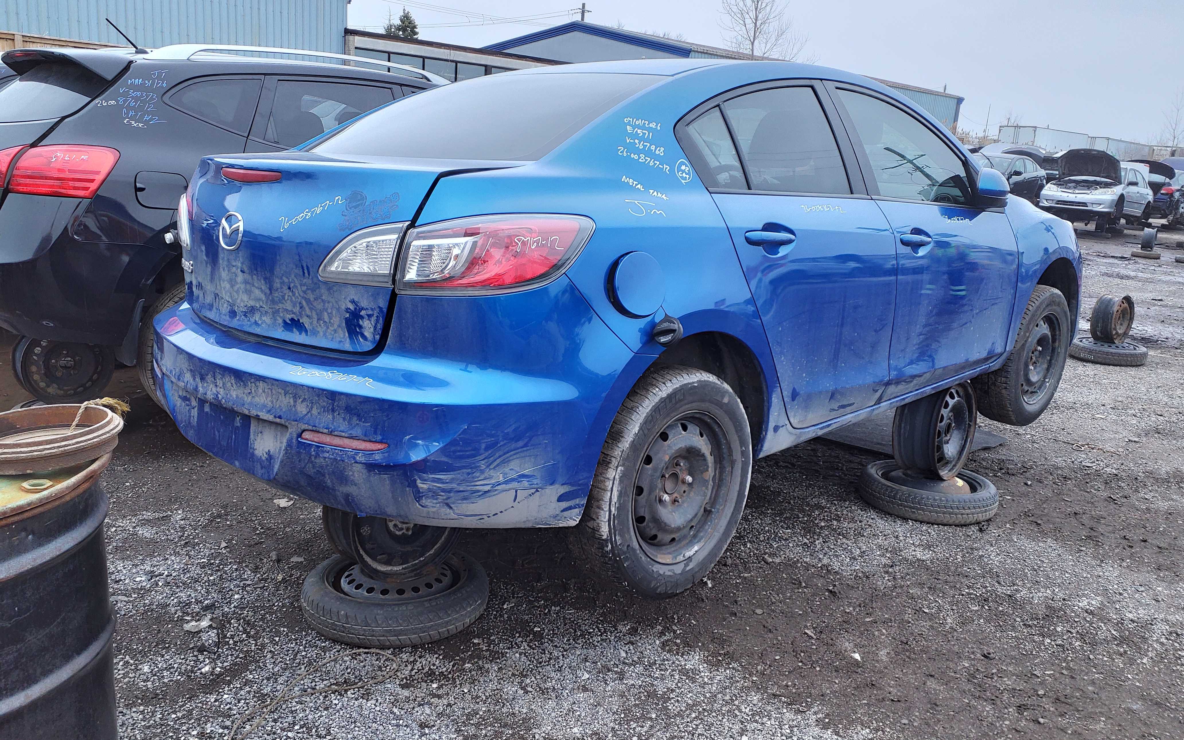 MAZDA MAZDA3 2012