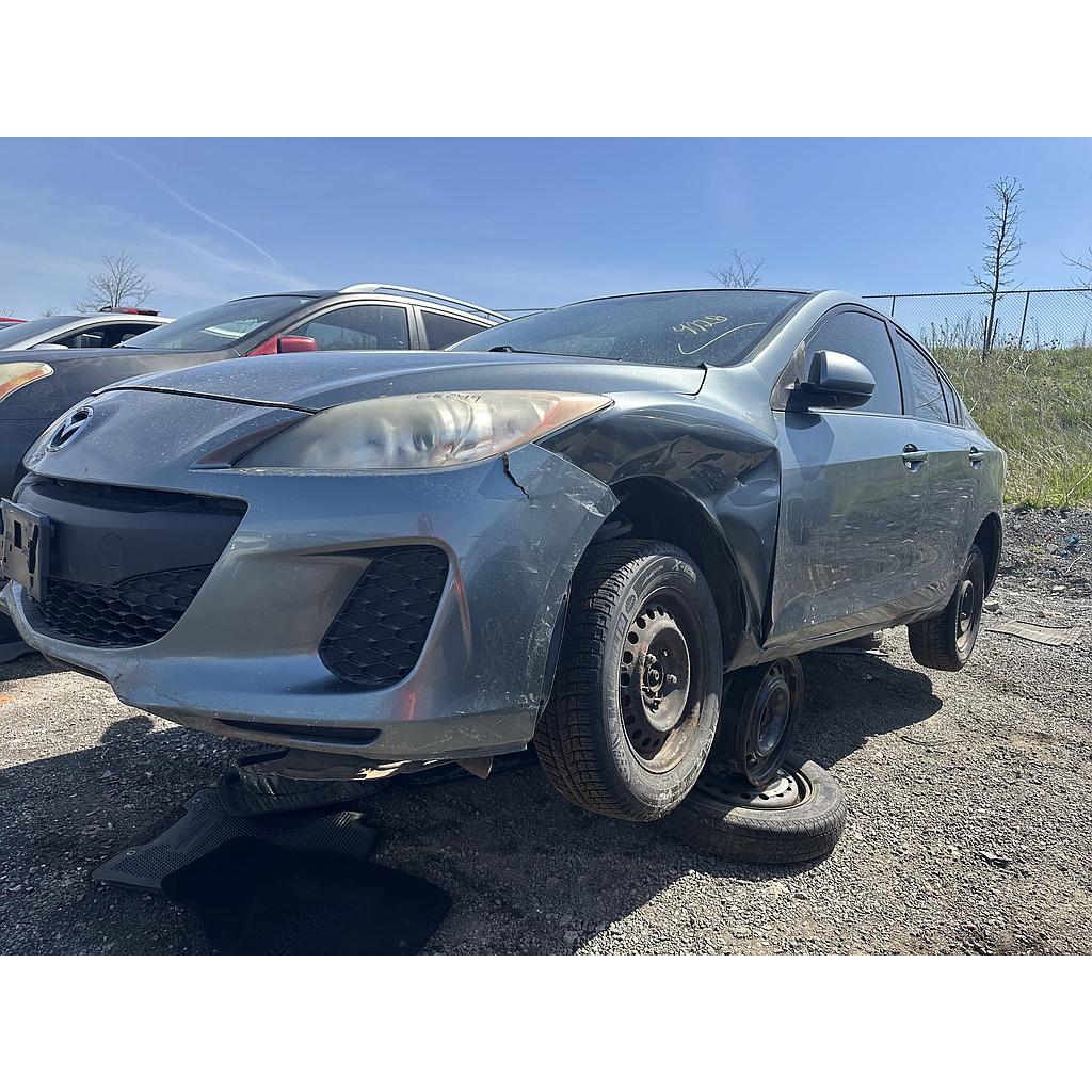 MAZDA MAZDA3 2012