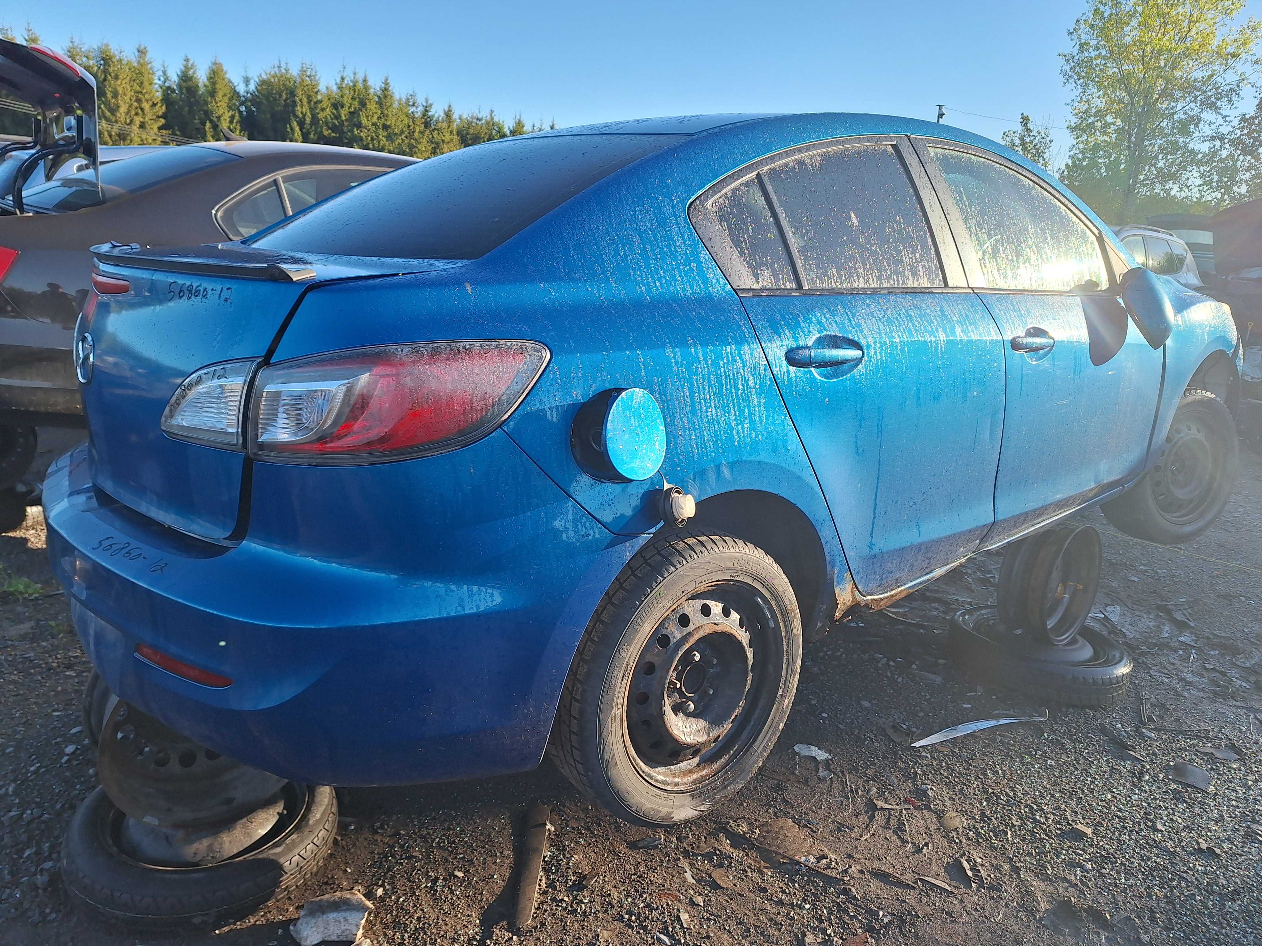 MAZDA MAZDA3 2012