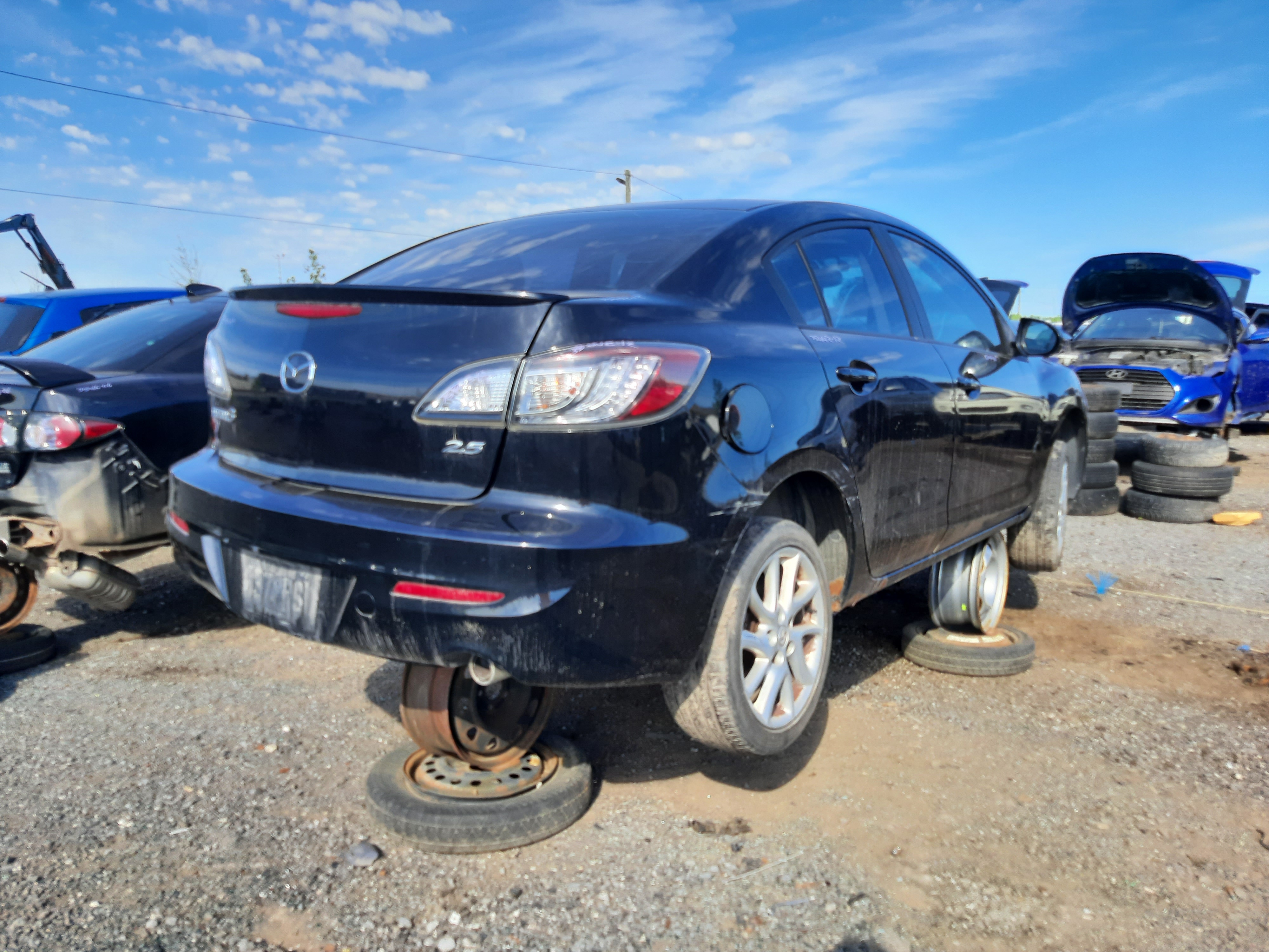 MAZDA MAZDA3 2012