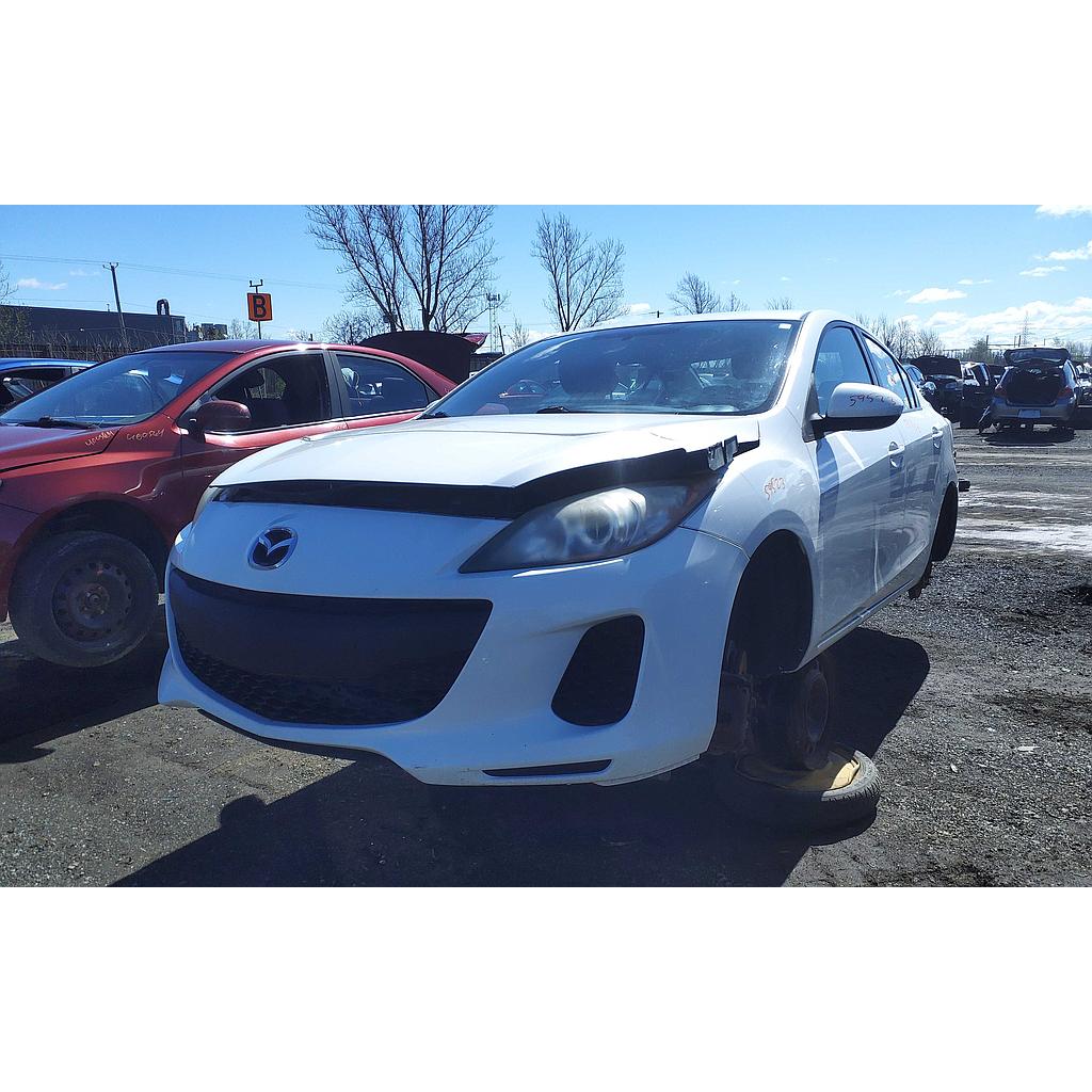 MAZDA MAZDA3 2013