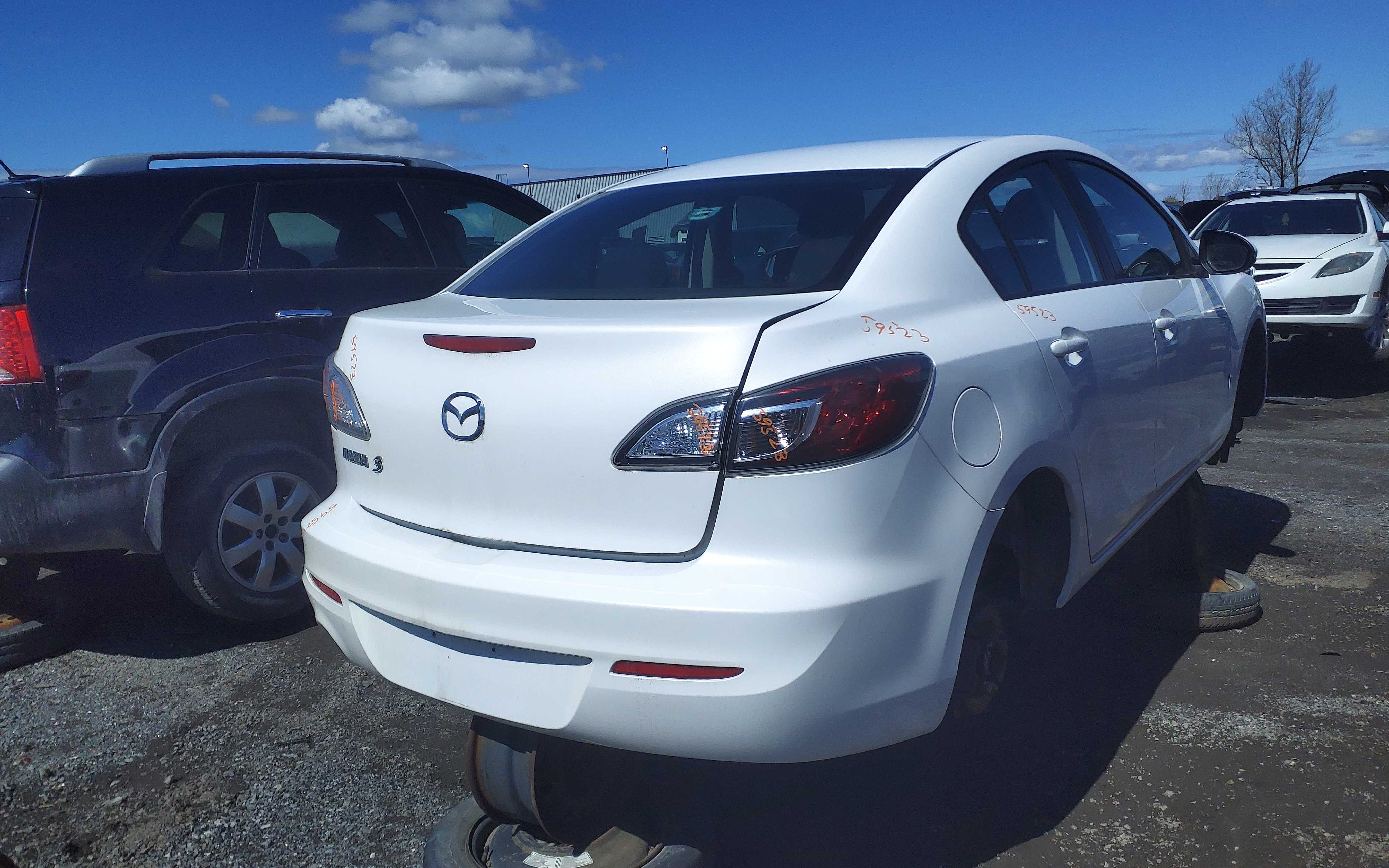 MAZDA MAZDA3 2013
