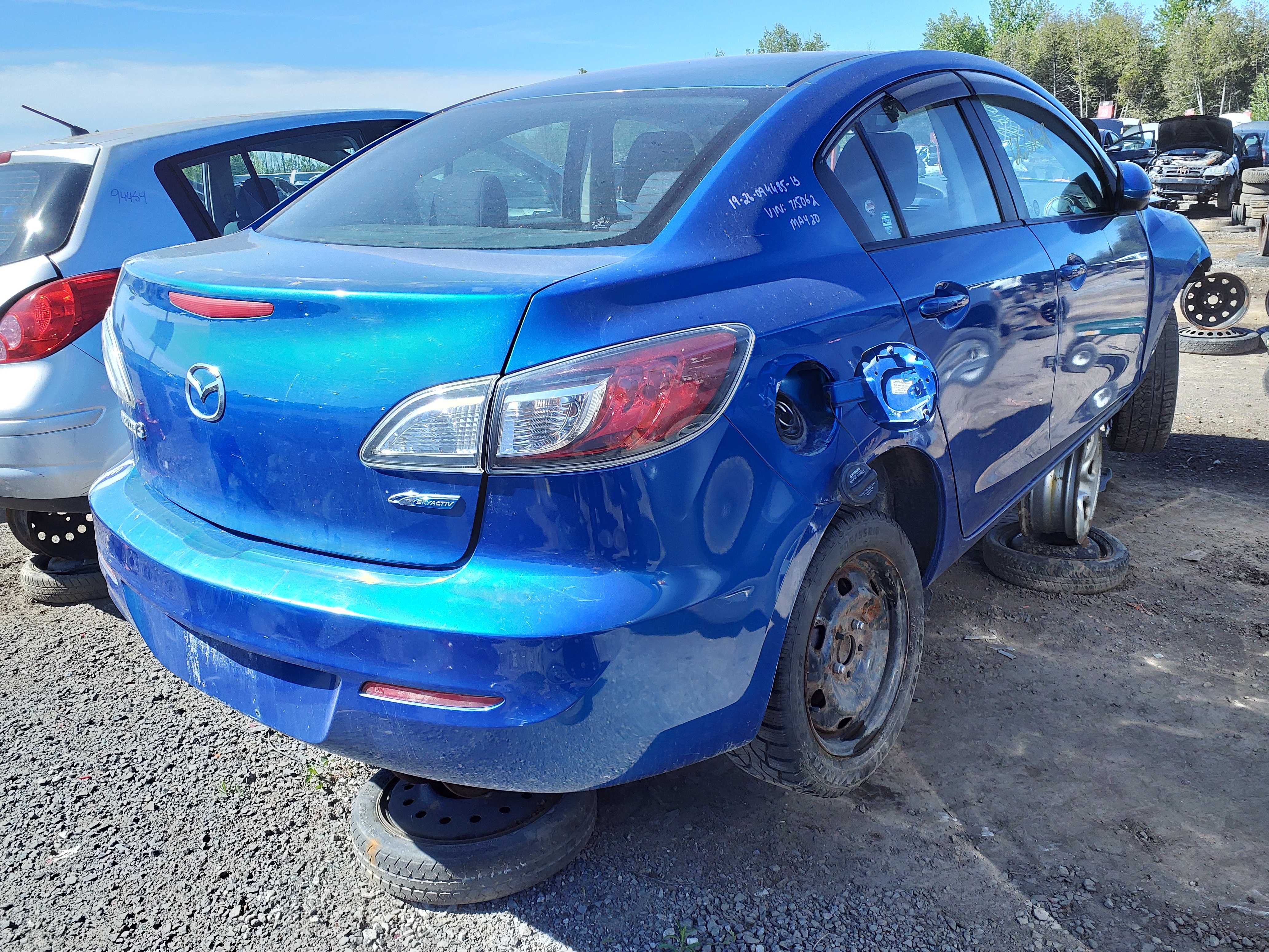 MAZDA MAZDA3 2013