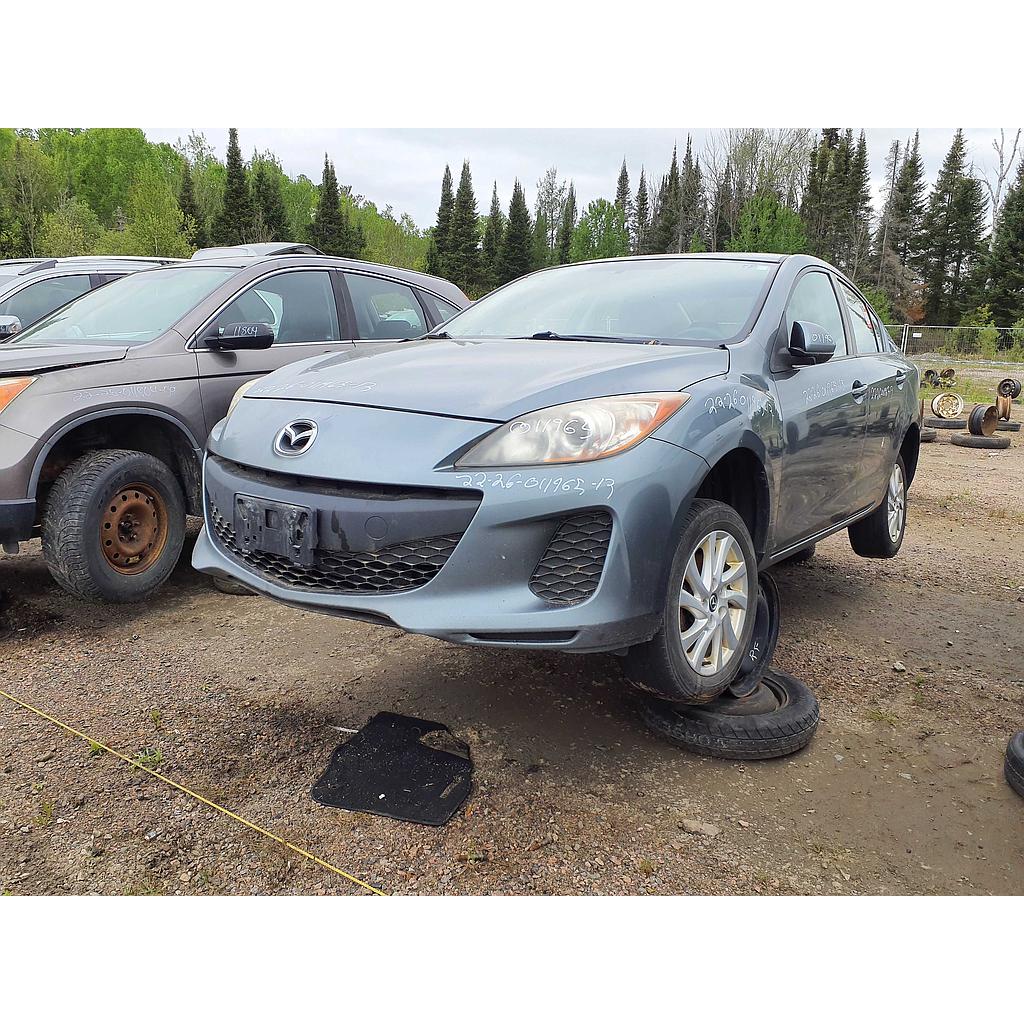 MAZDA MAZDA3 2013