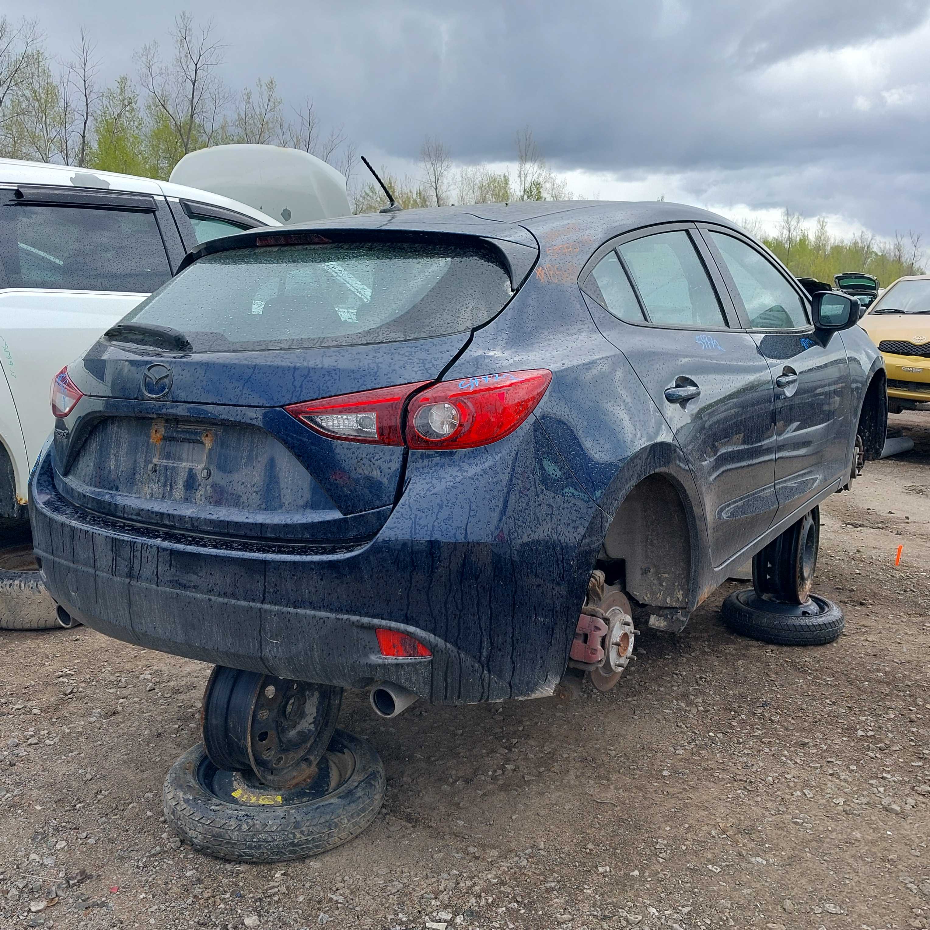 MAZDA MAZDA3 2014