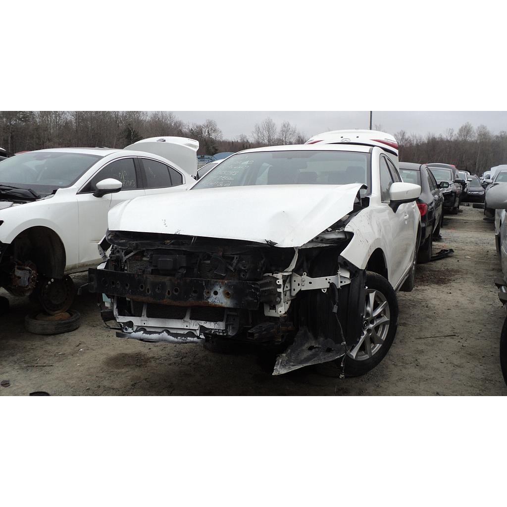MAZDA MAZDA3 2015