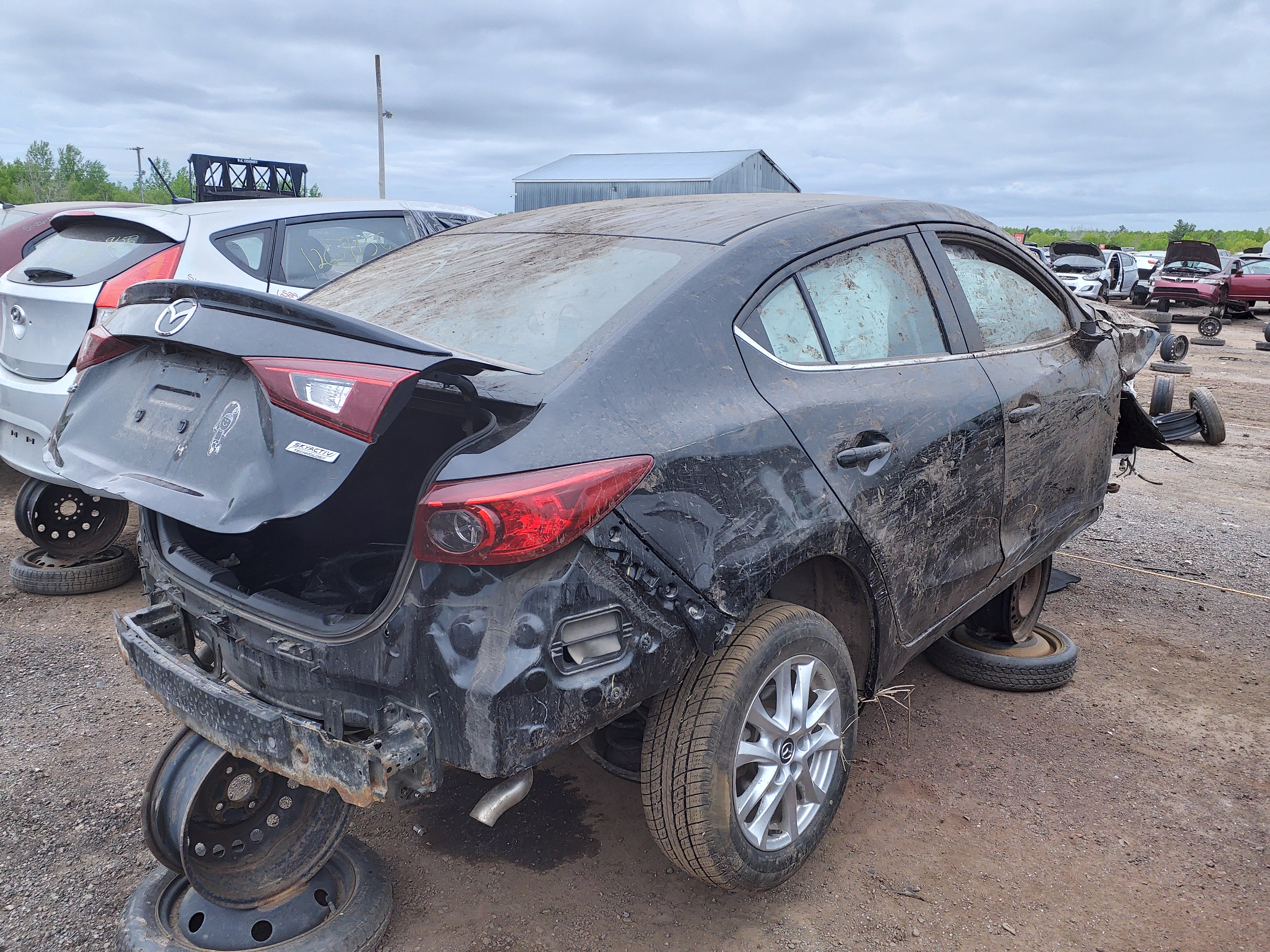 MAZDA MAZDA3 2015