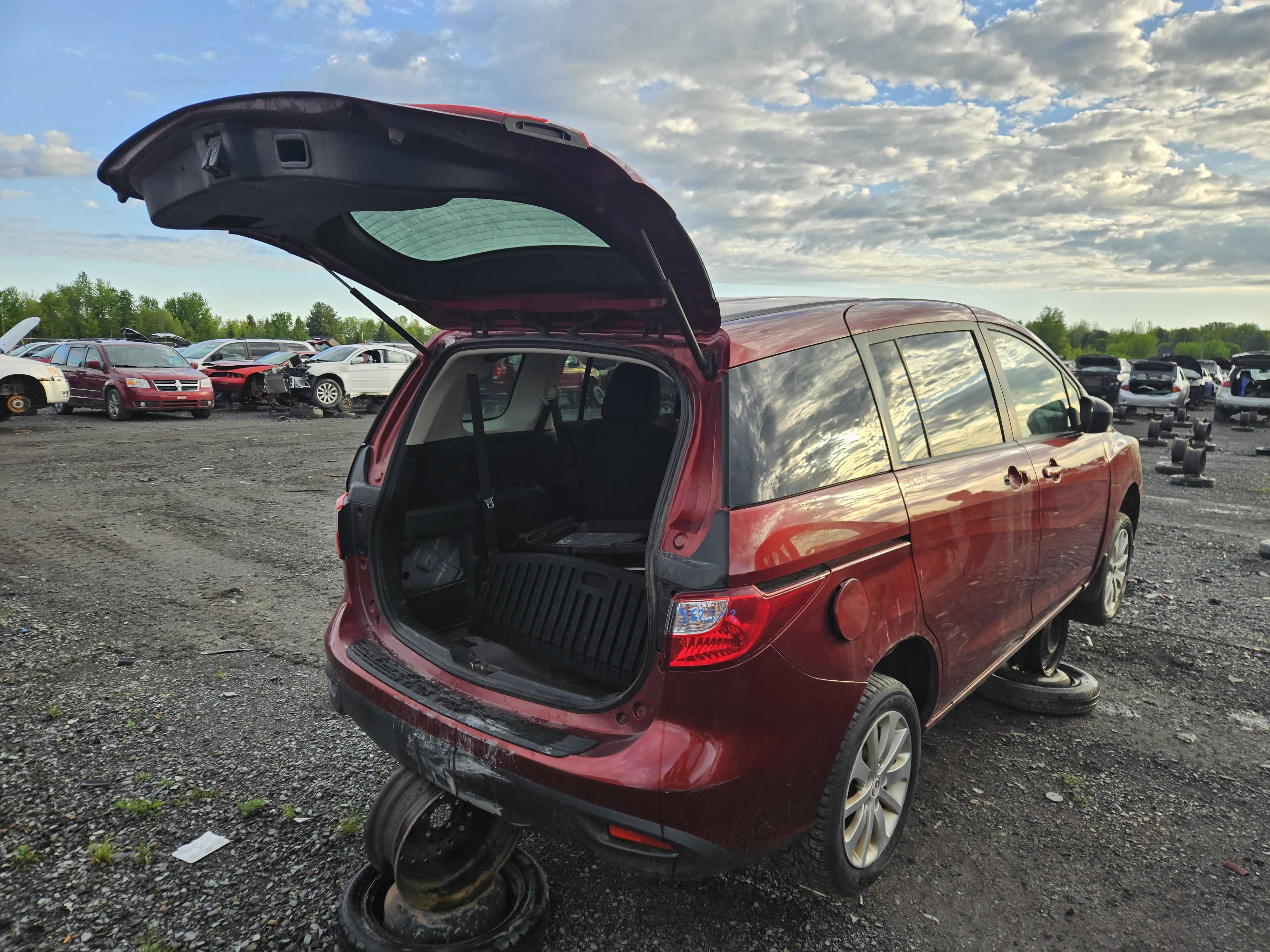 MAZDA MAZDA5 2012