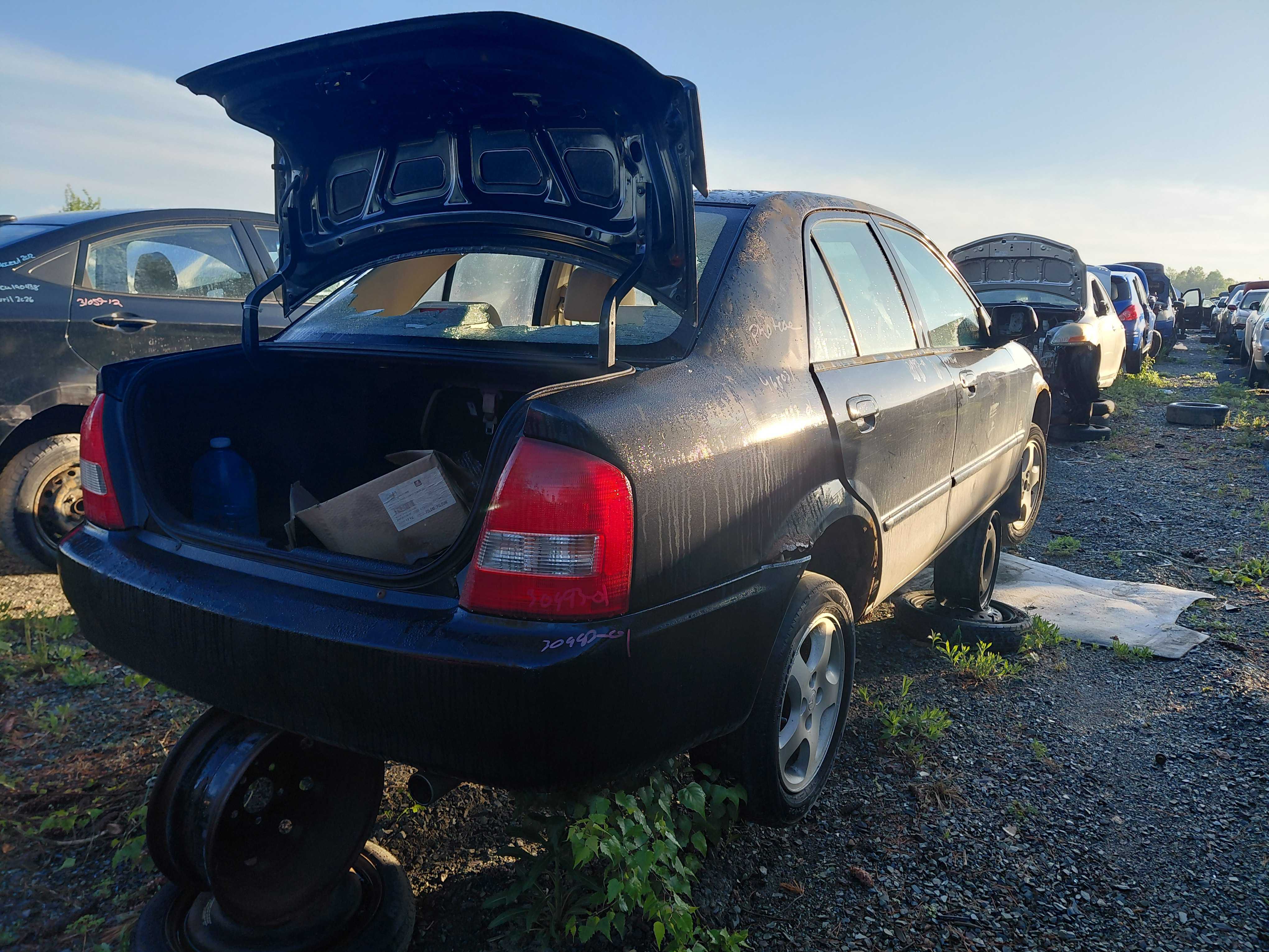 MAZDA PROTEGE 2001