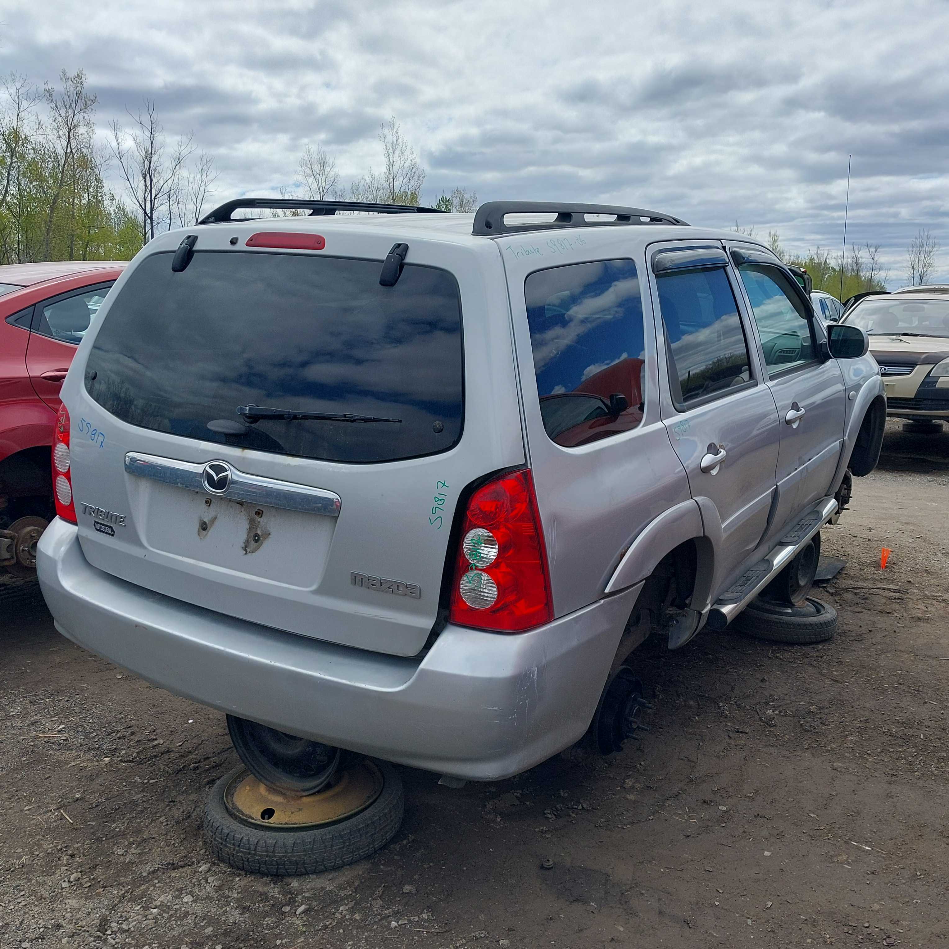 MAZDA TRIBUTE 2006