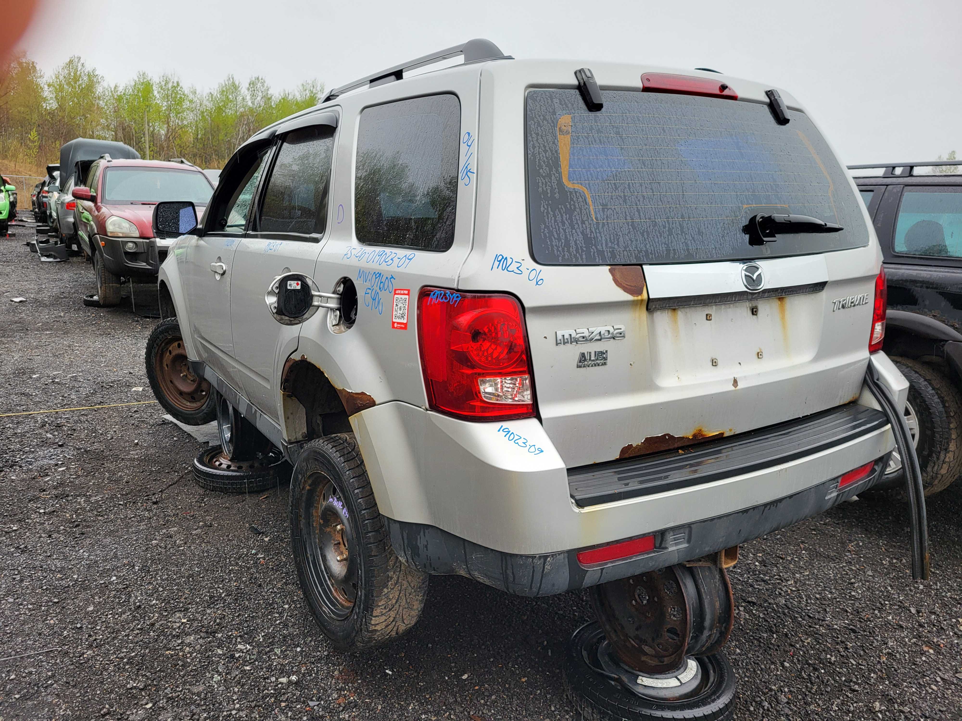 MAZDA TRIBUTE 2009
