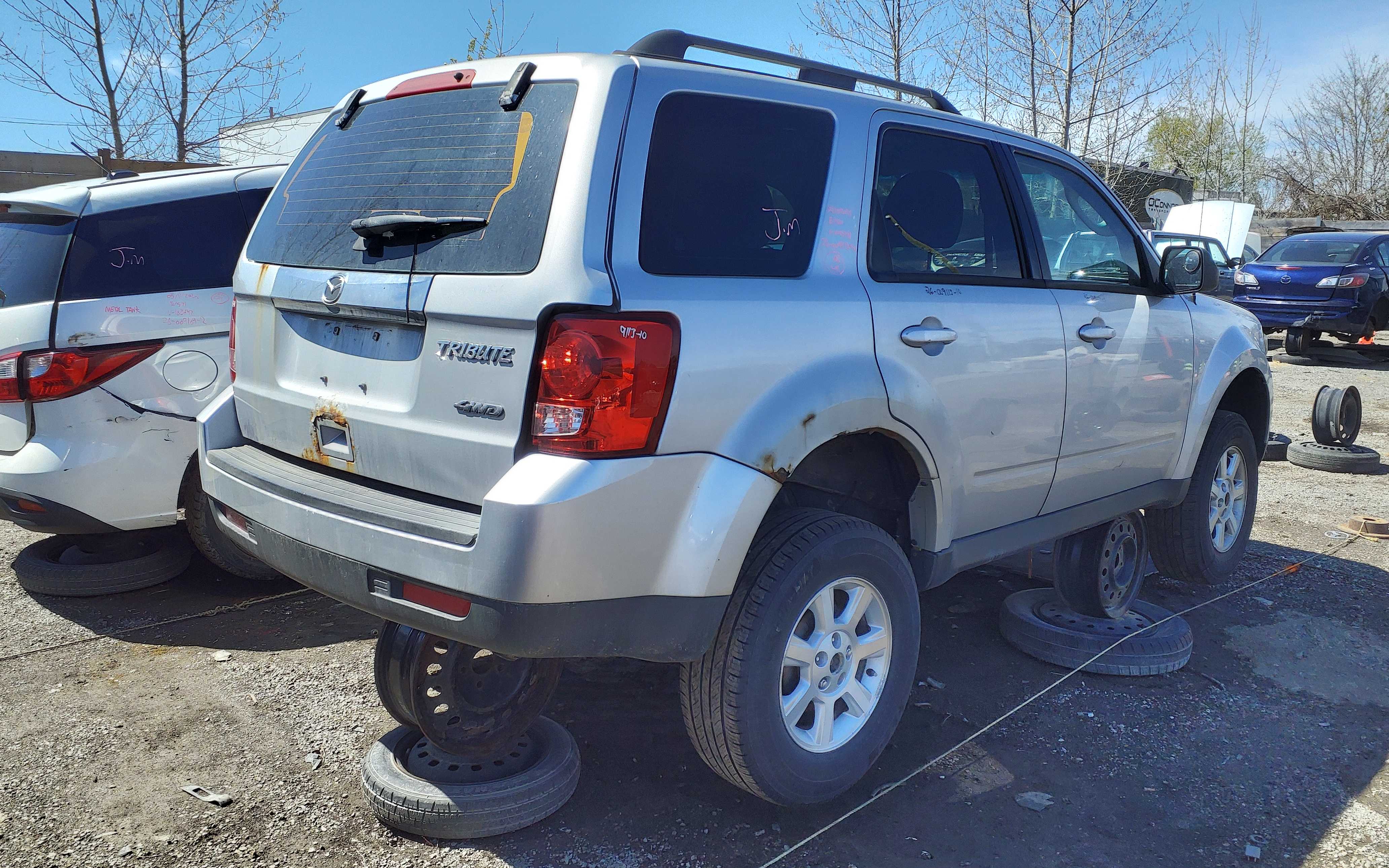 MAZDA TRIBUTE 2010