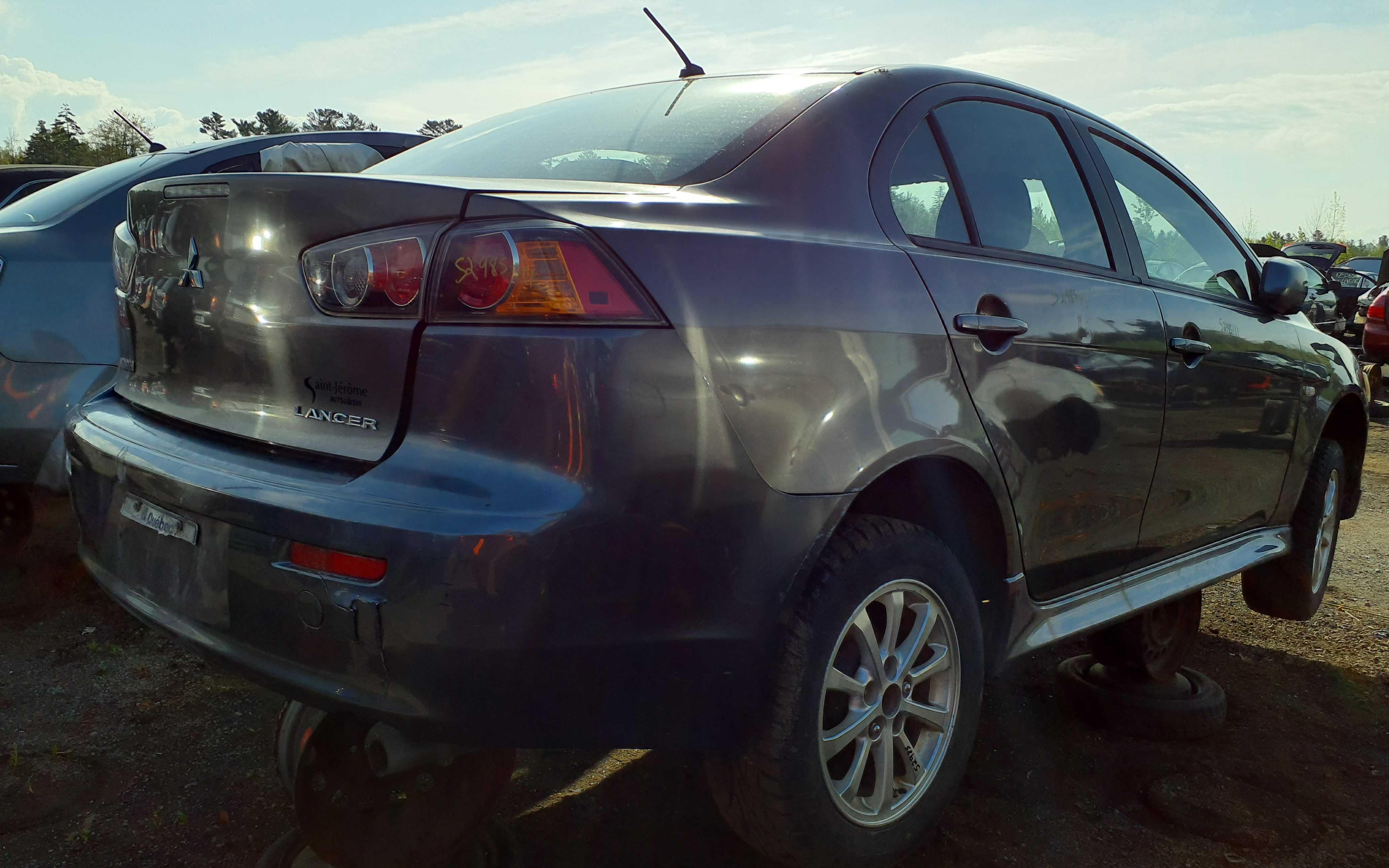 MITSUBISHI LANCER 2011