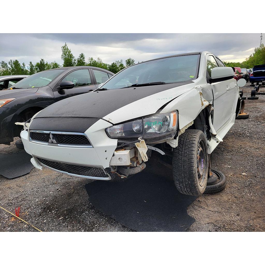 MITSUBISHI LANCER 2014