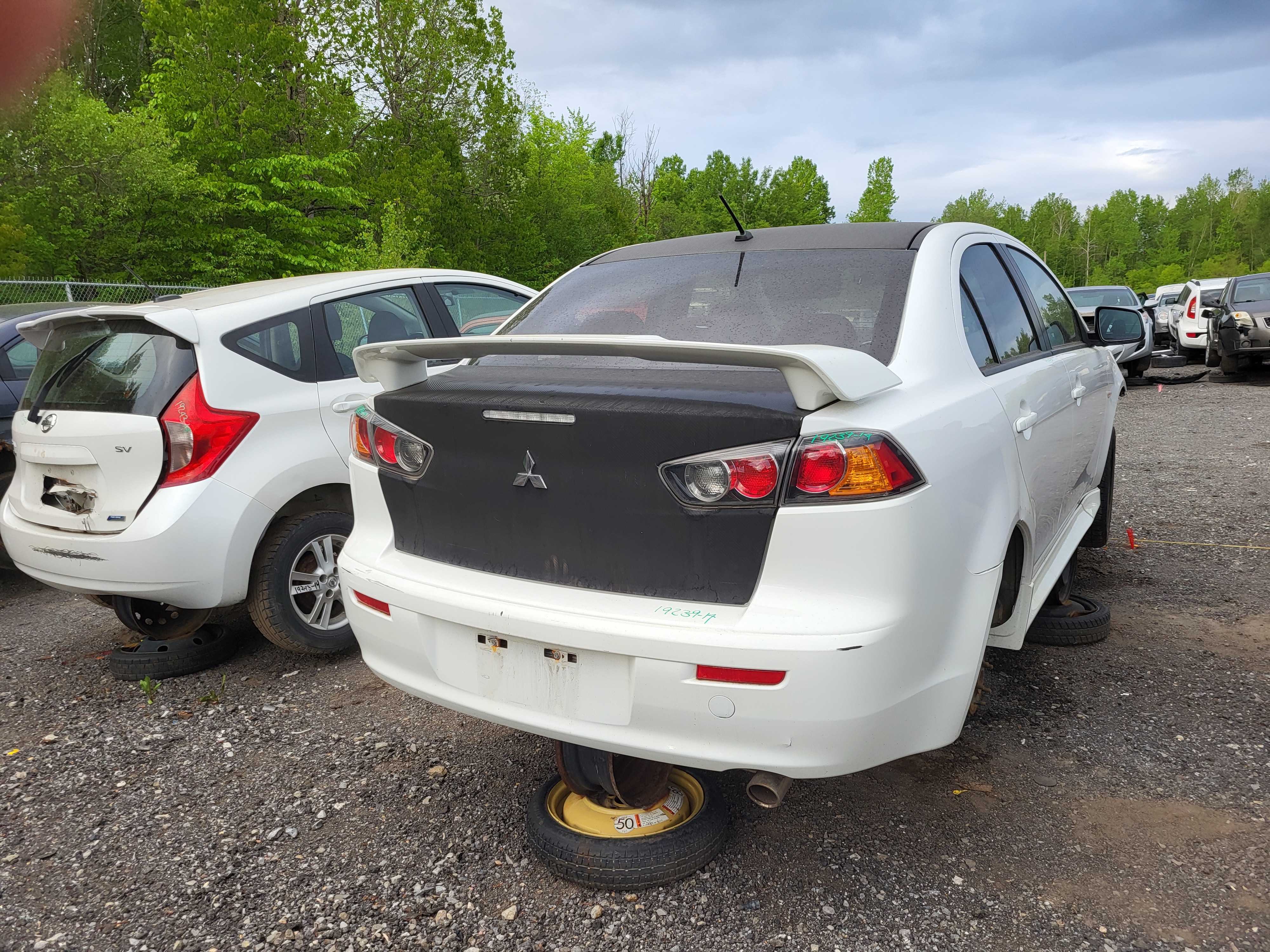MITSUBISHI LANCER 2014