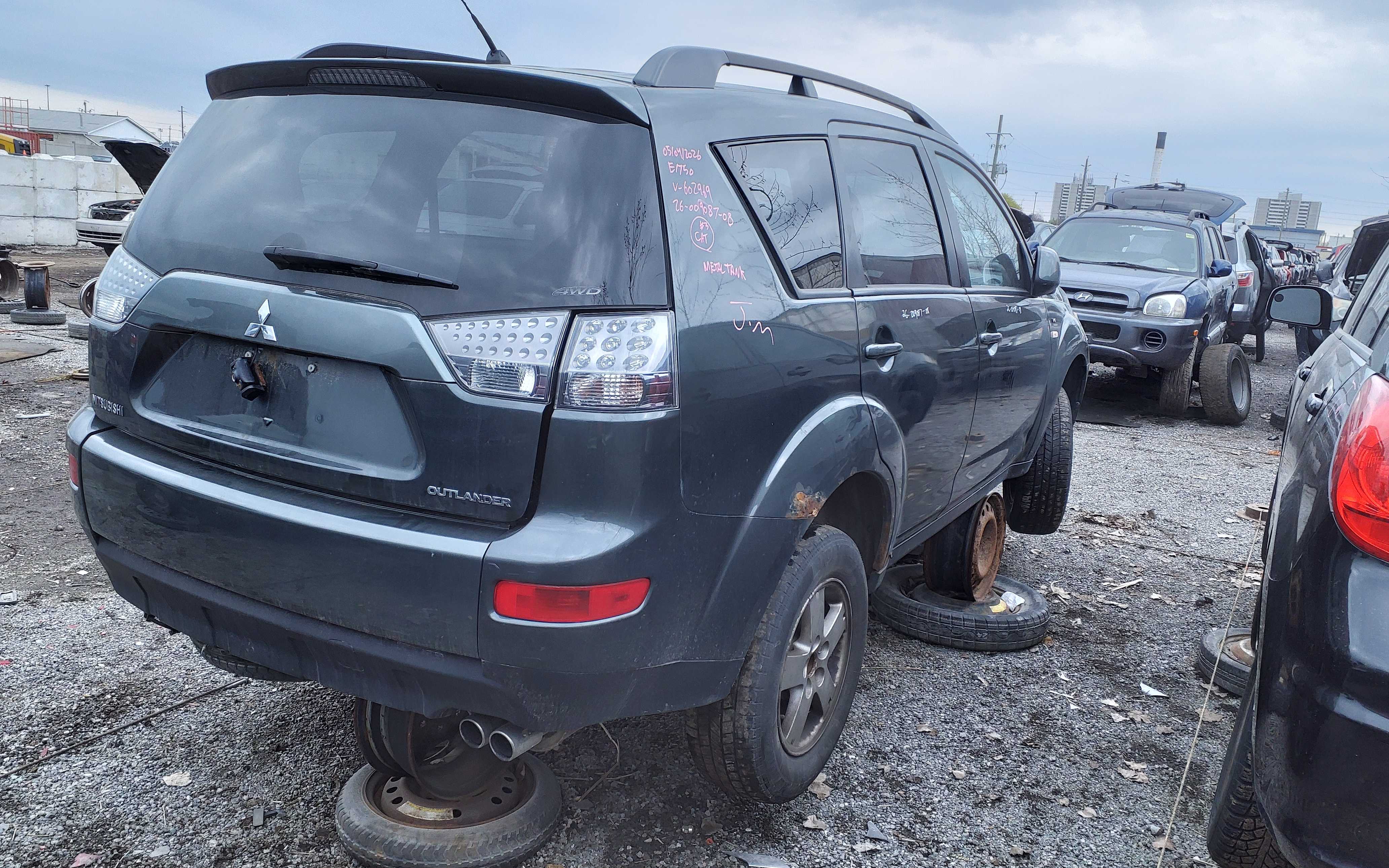 MITSUBISHI OUTLANDER 2008