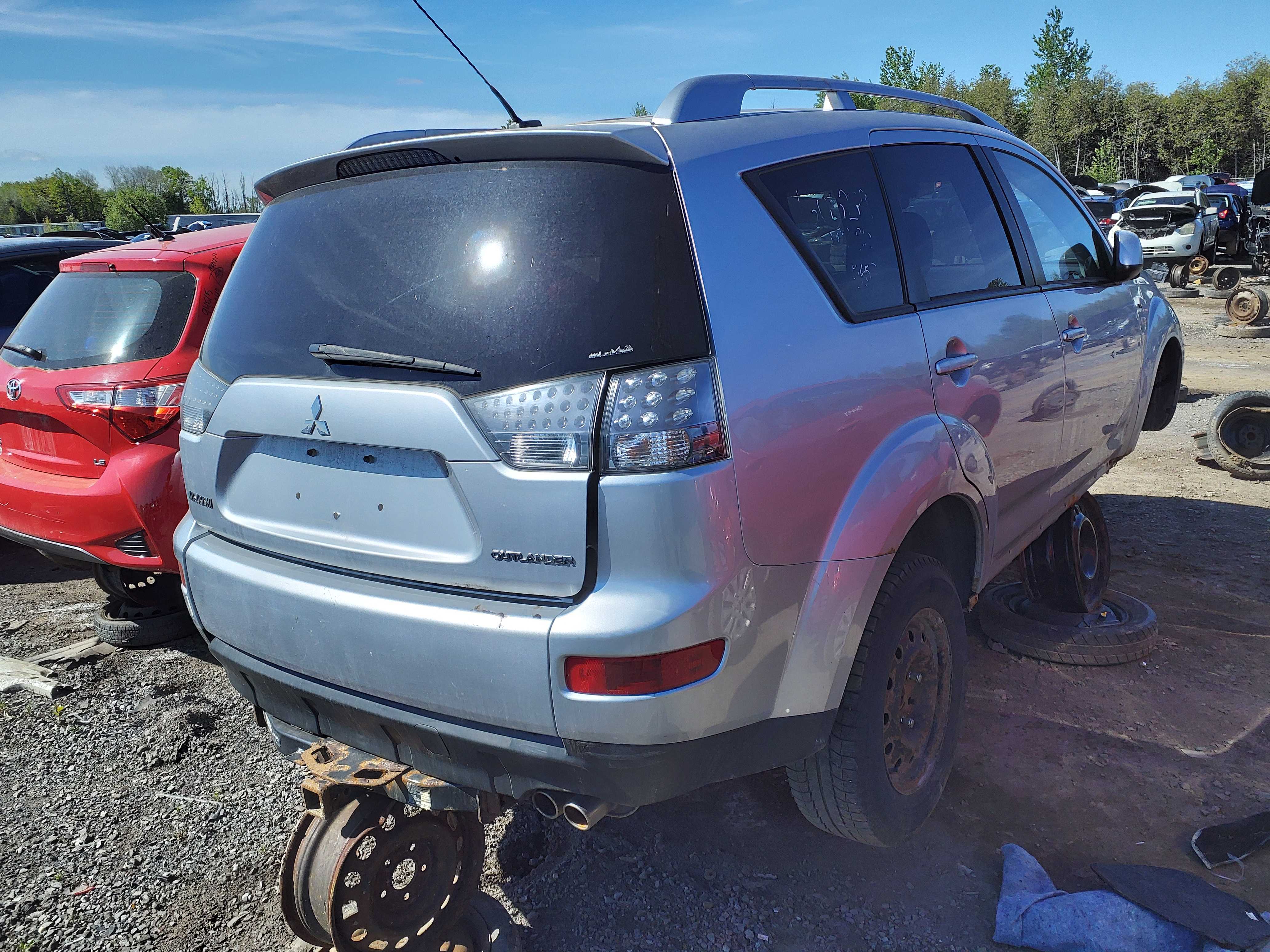 MITSUBISHI OUTLANDER 2009