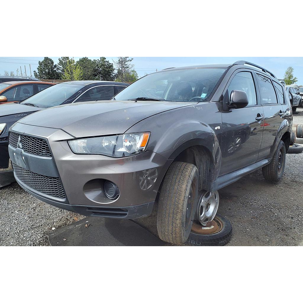 MITSUBISHI OUTLANDER 2011