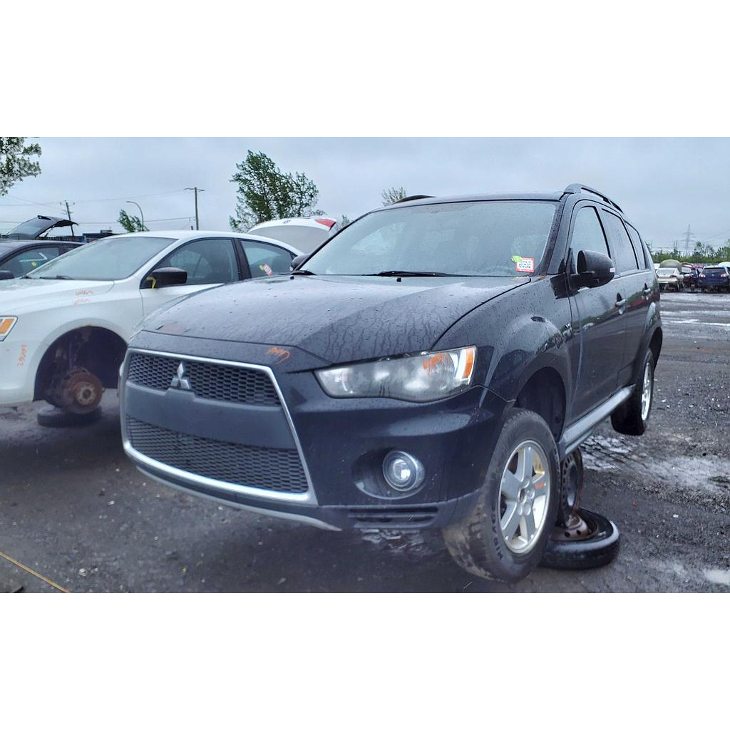 MITSUBISHI OUTLANDER 2011