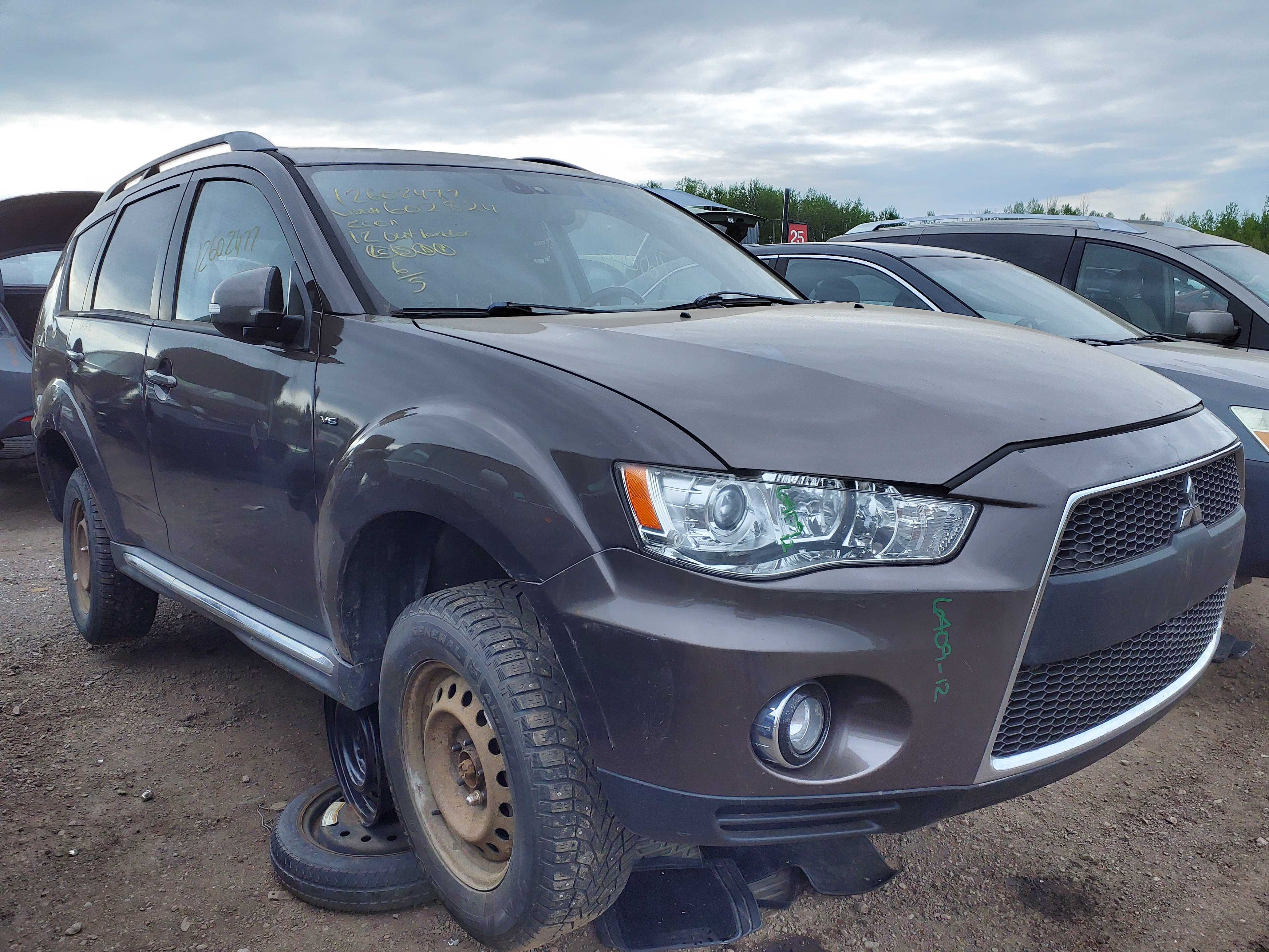 MITSUBISHI OUTLANDER 2012
