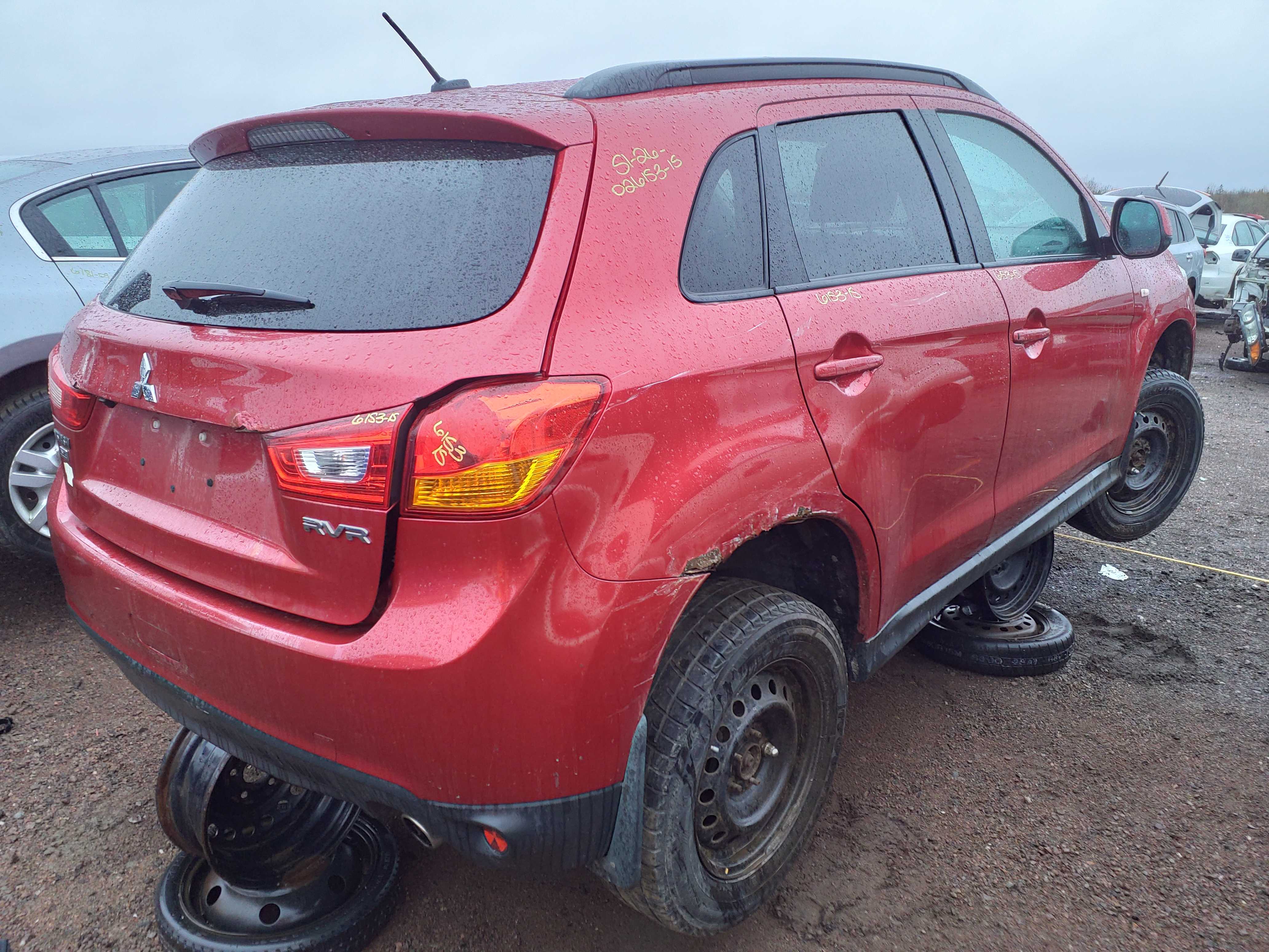 MITSUBISHI RVR 2015