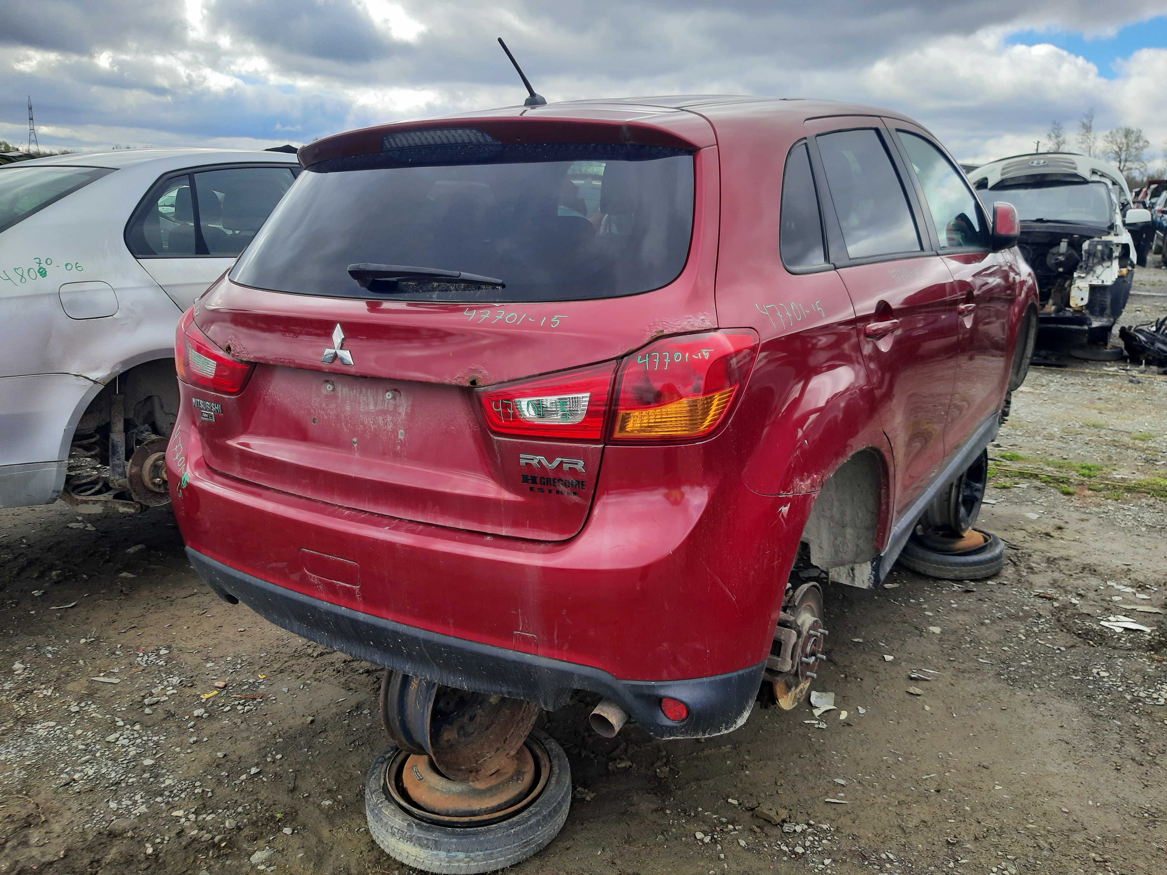 MITSUBISHI RVR 2015