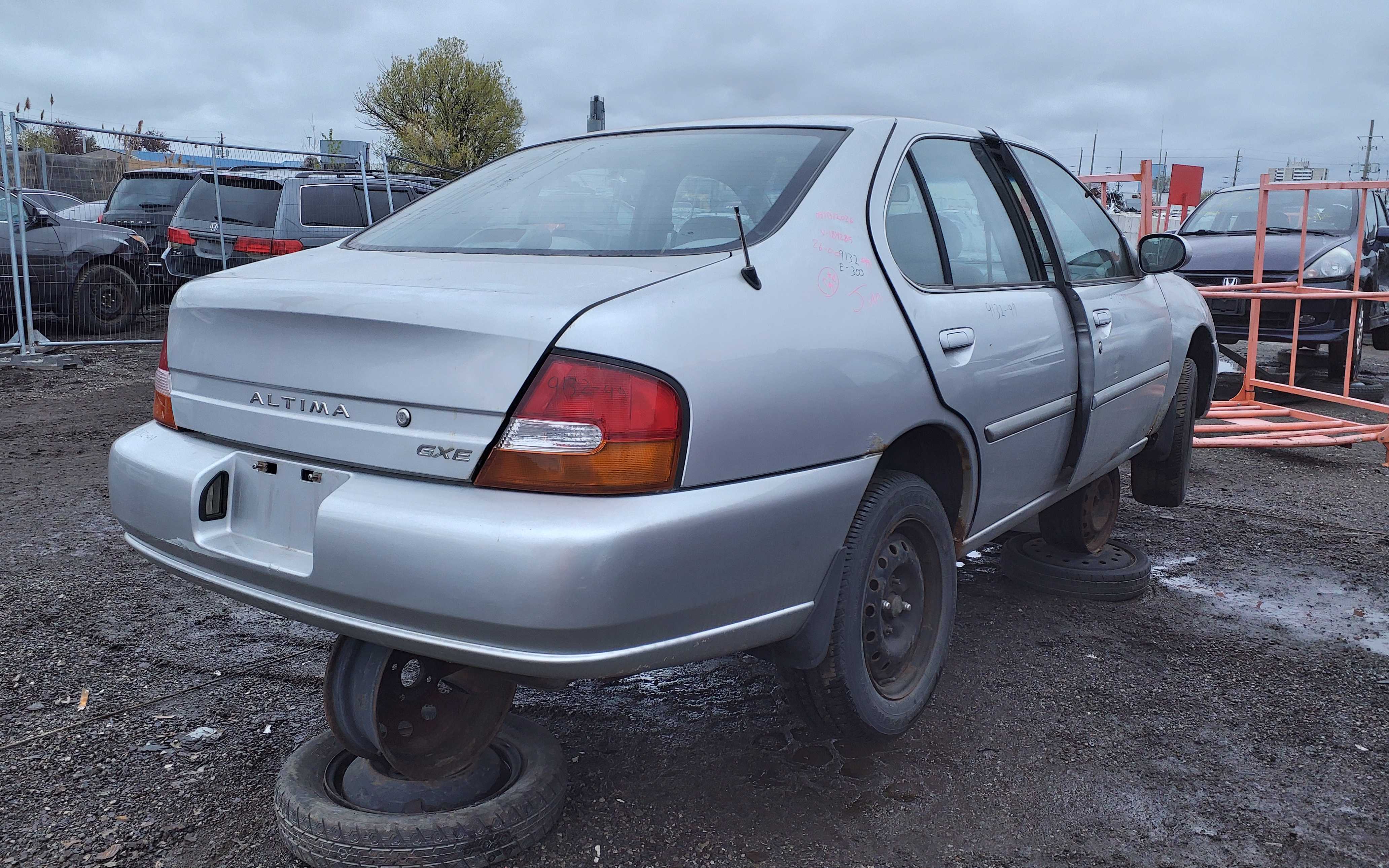 NISSAN ALTIMA 1999
