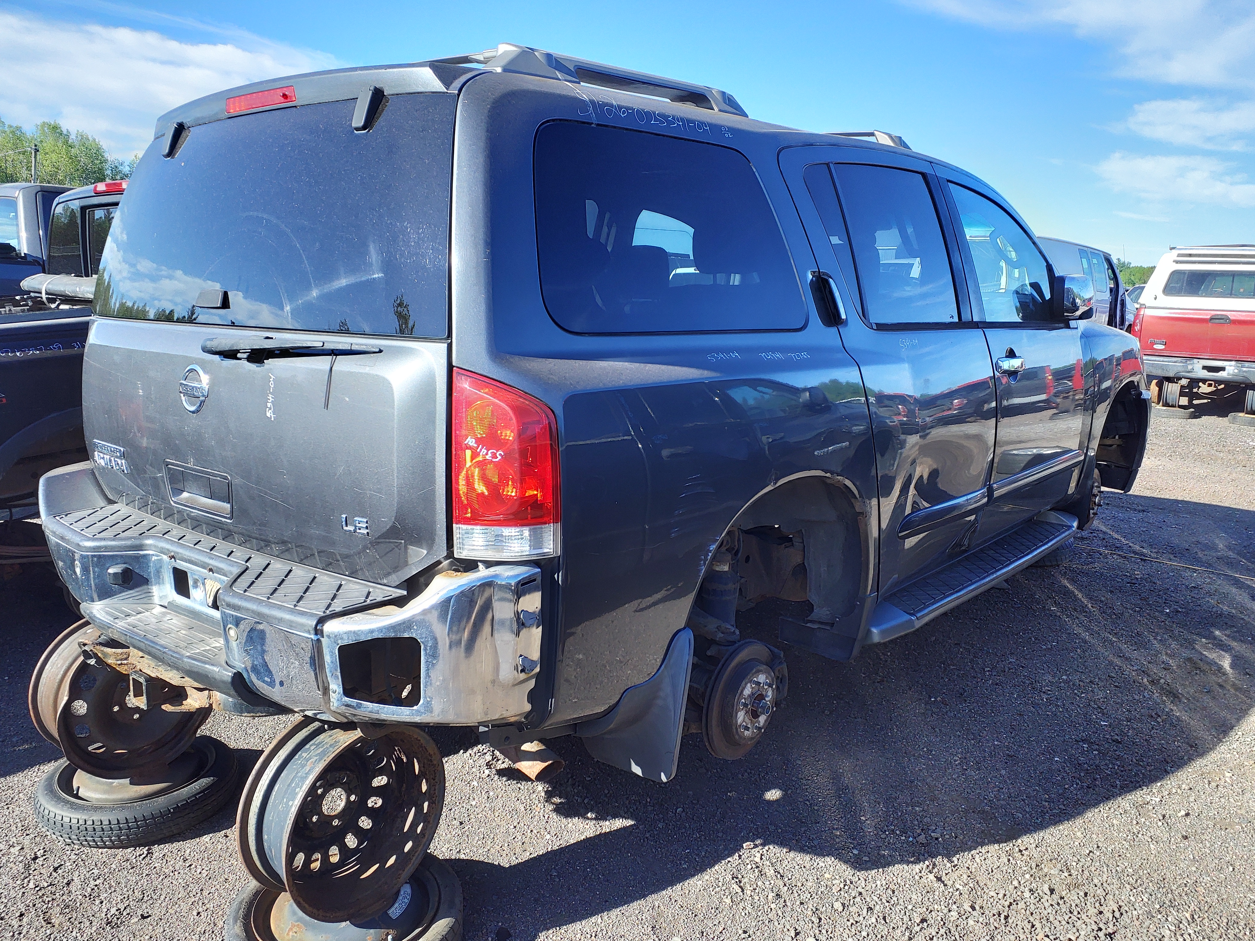 NISSAN ARMADA 2004