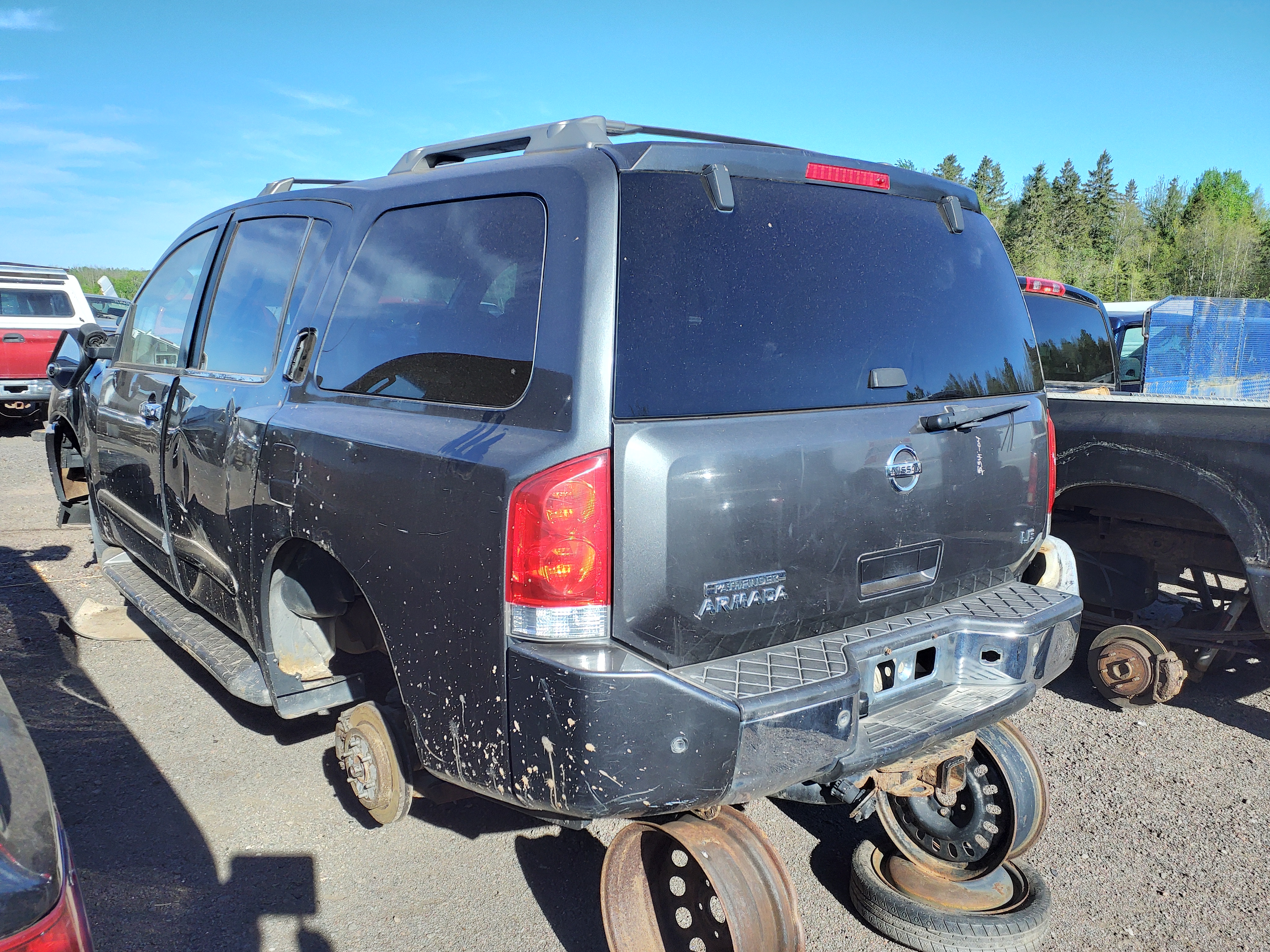 NISSAN ARMADA 2004