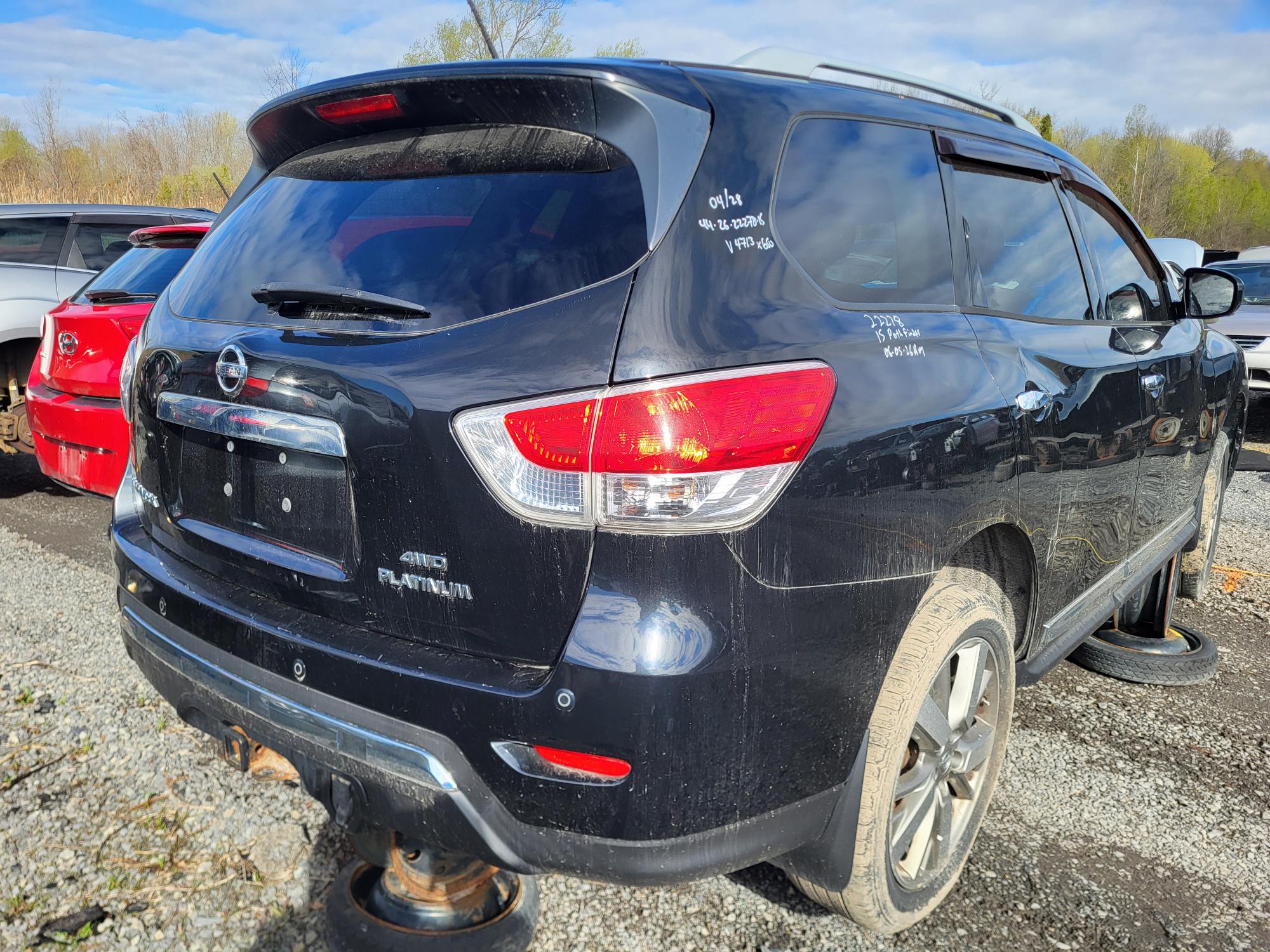 NISSAN PATHFINDER 2015