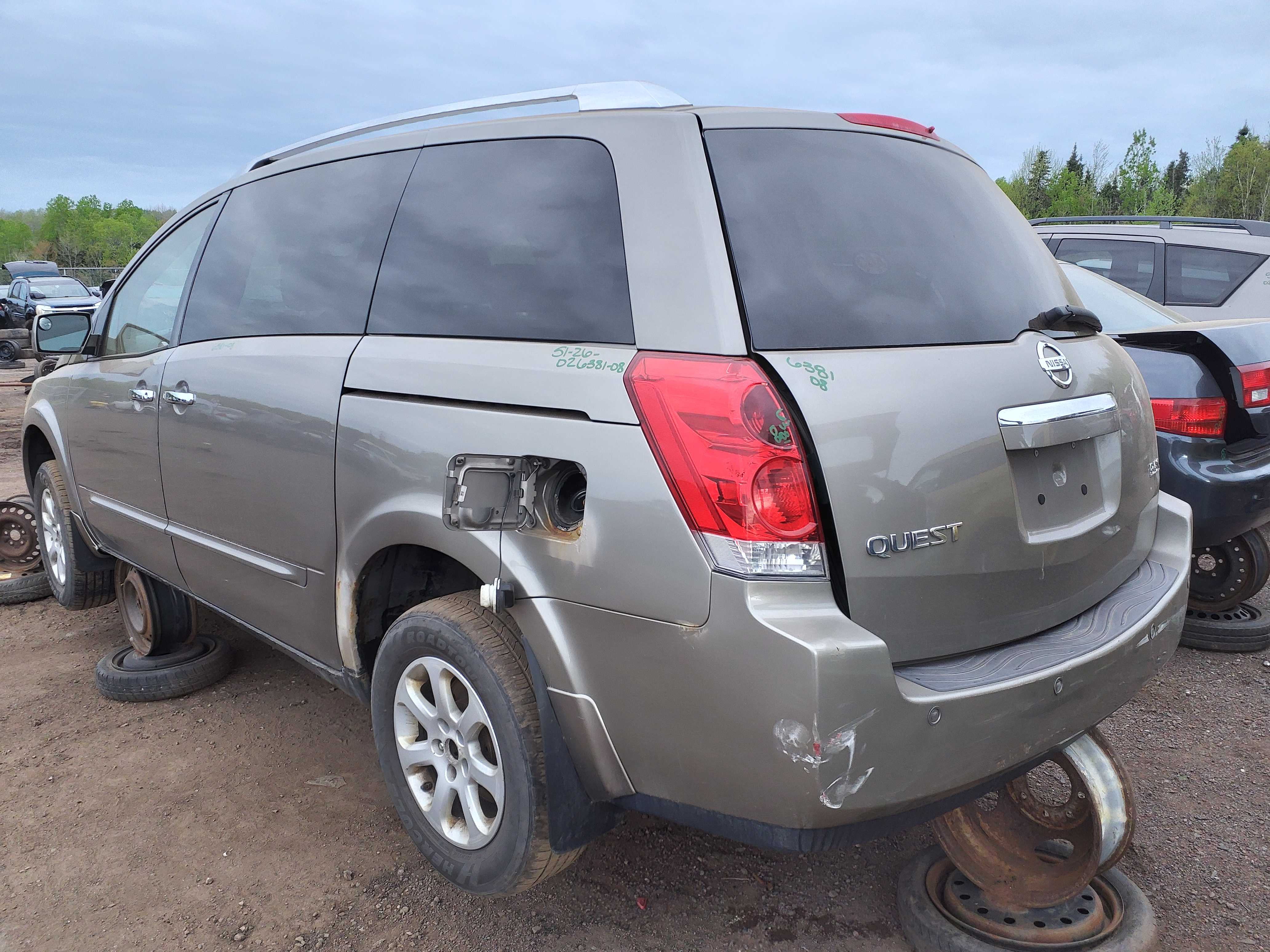 NISSAN QUEST 2008