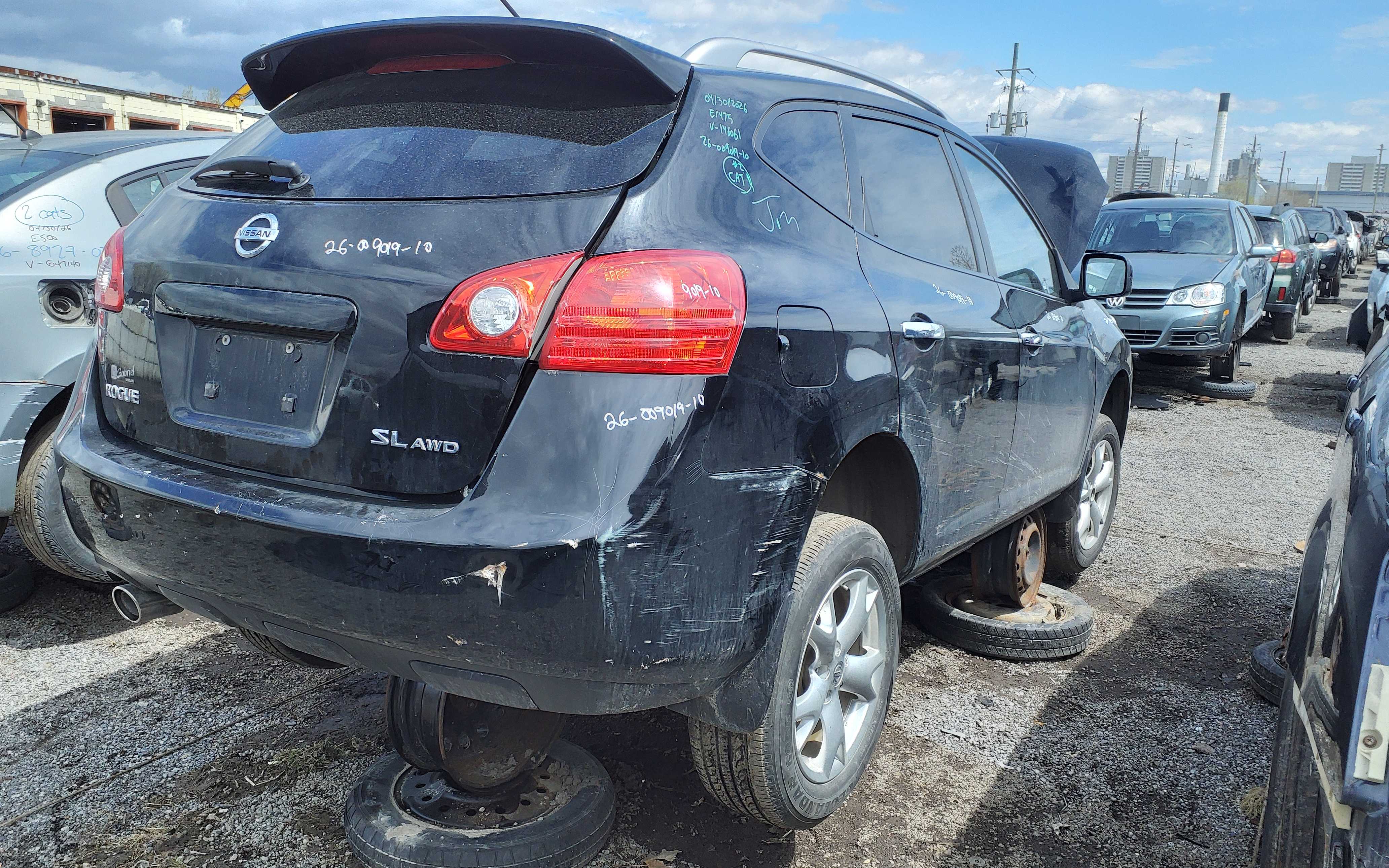 NISSAN ROGUE 2010