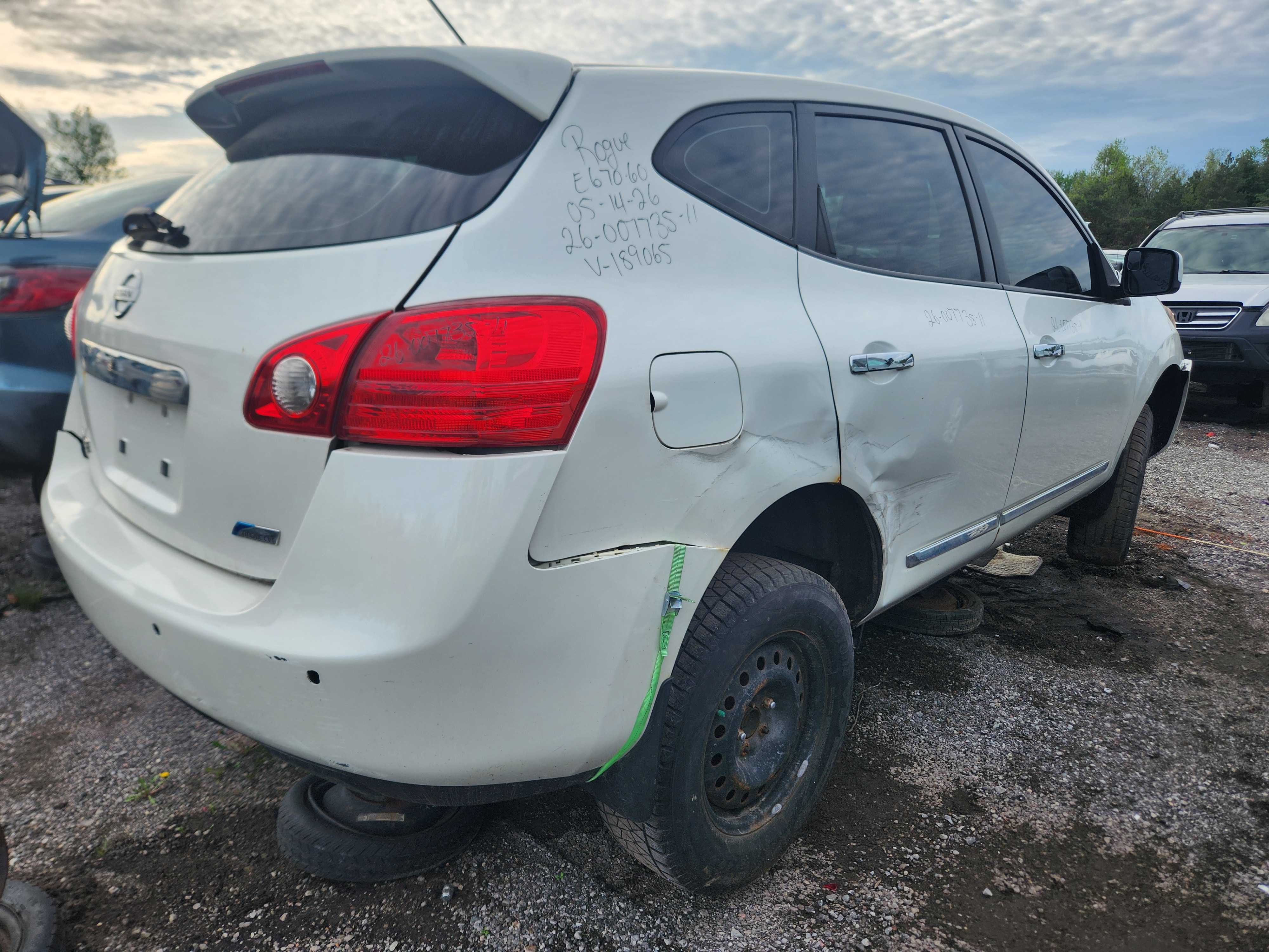 NISSAN ROGUE 2011