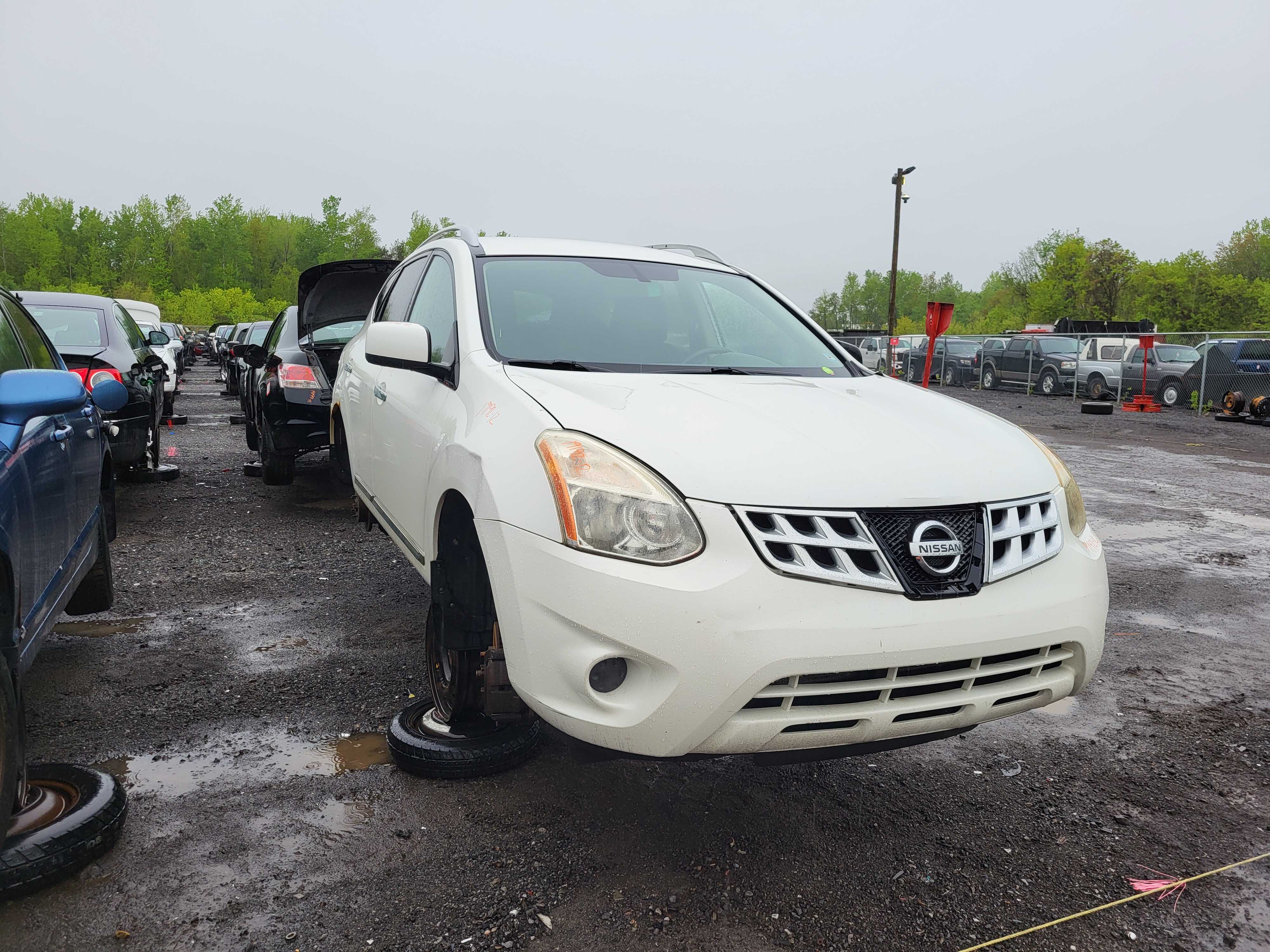 NISSAN ROGUE 2012