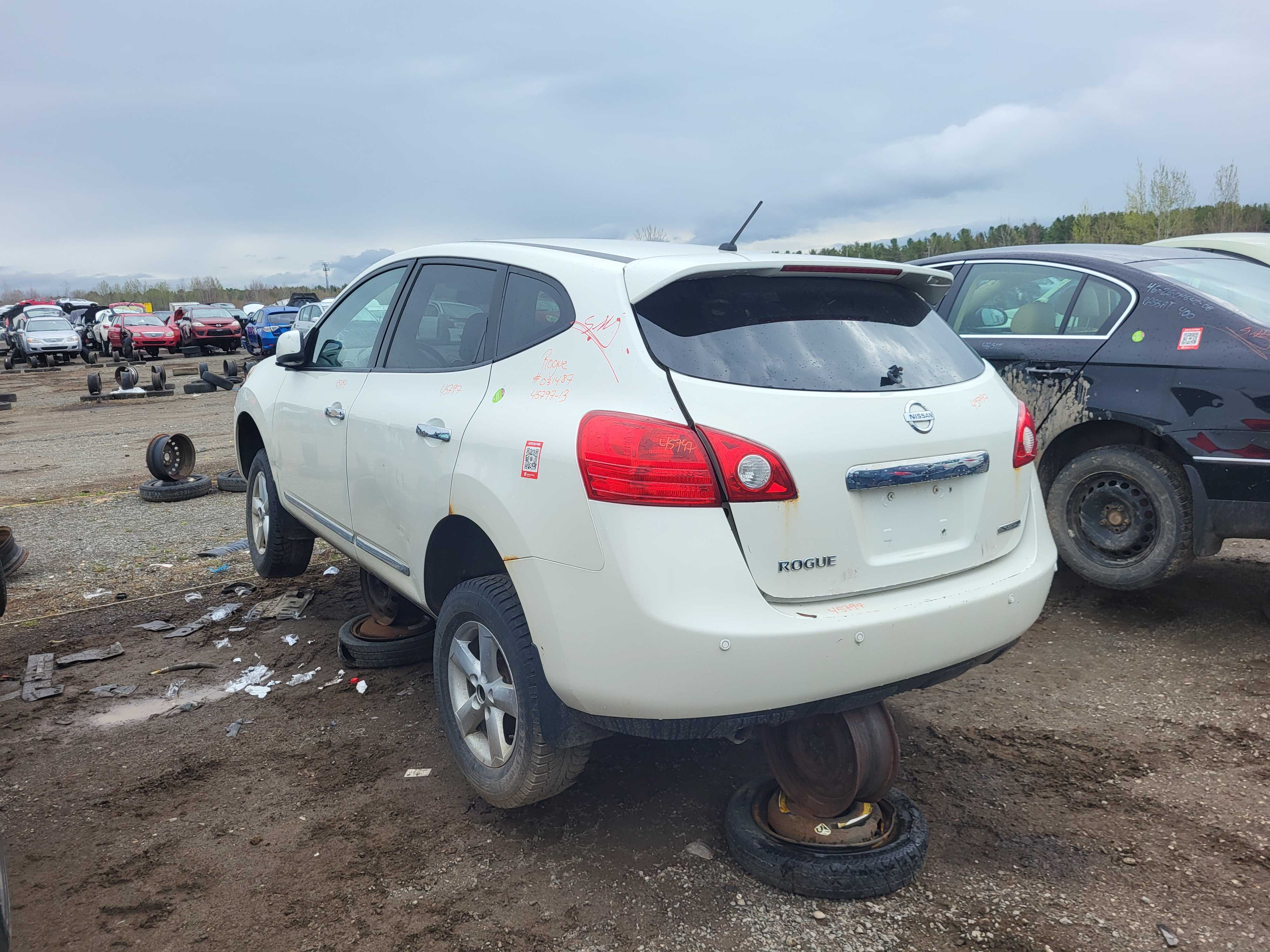 NISSAN ROGUE 2013