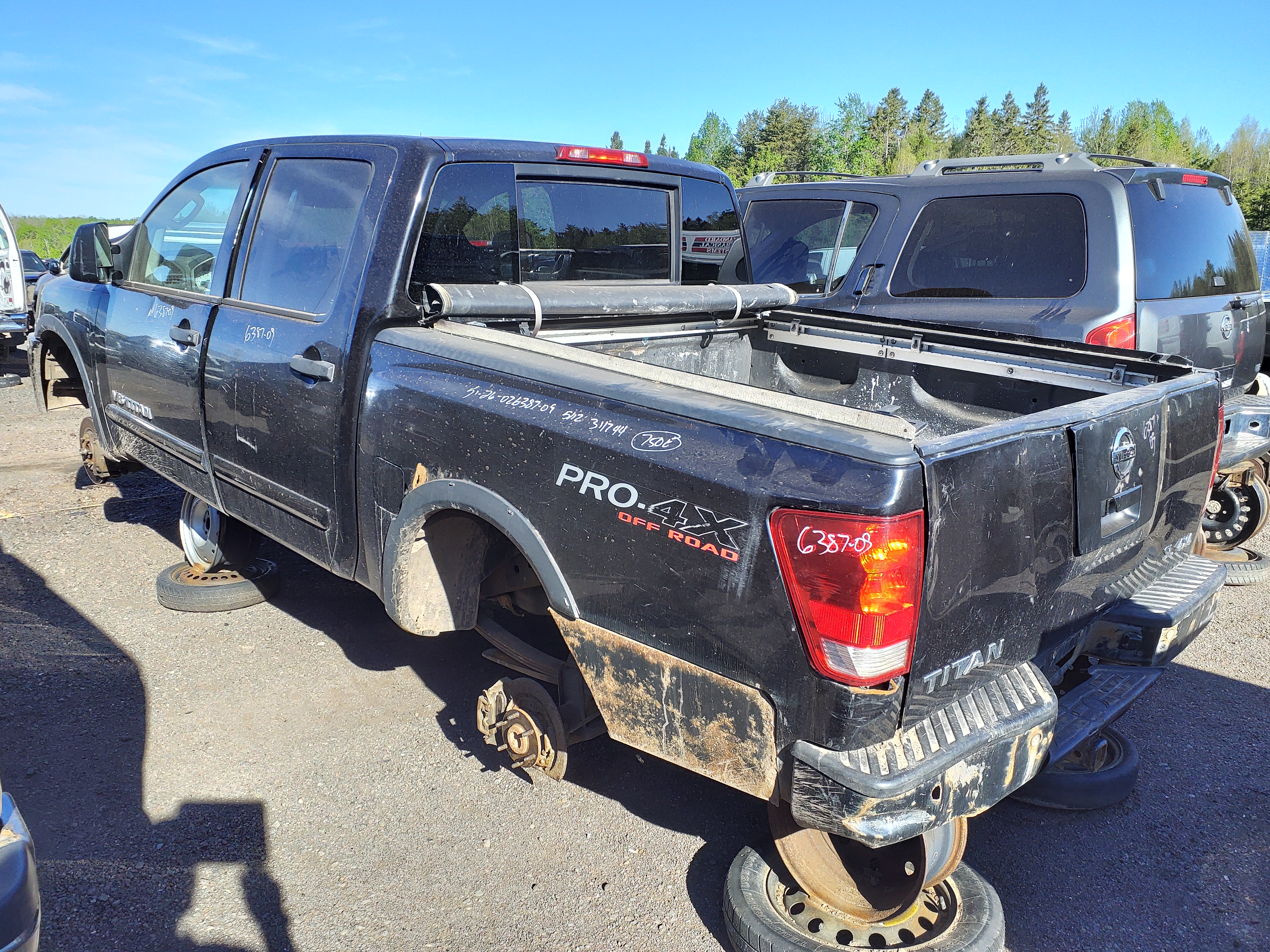 NISSAN TITAN 2009