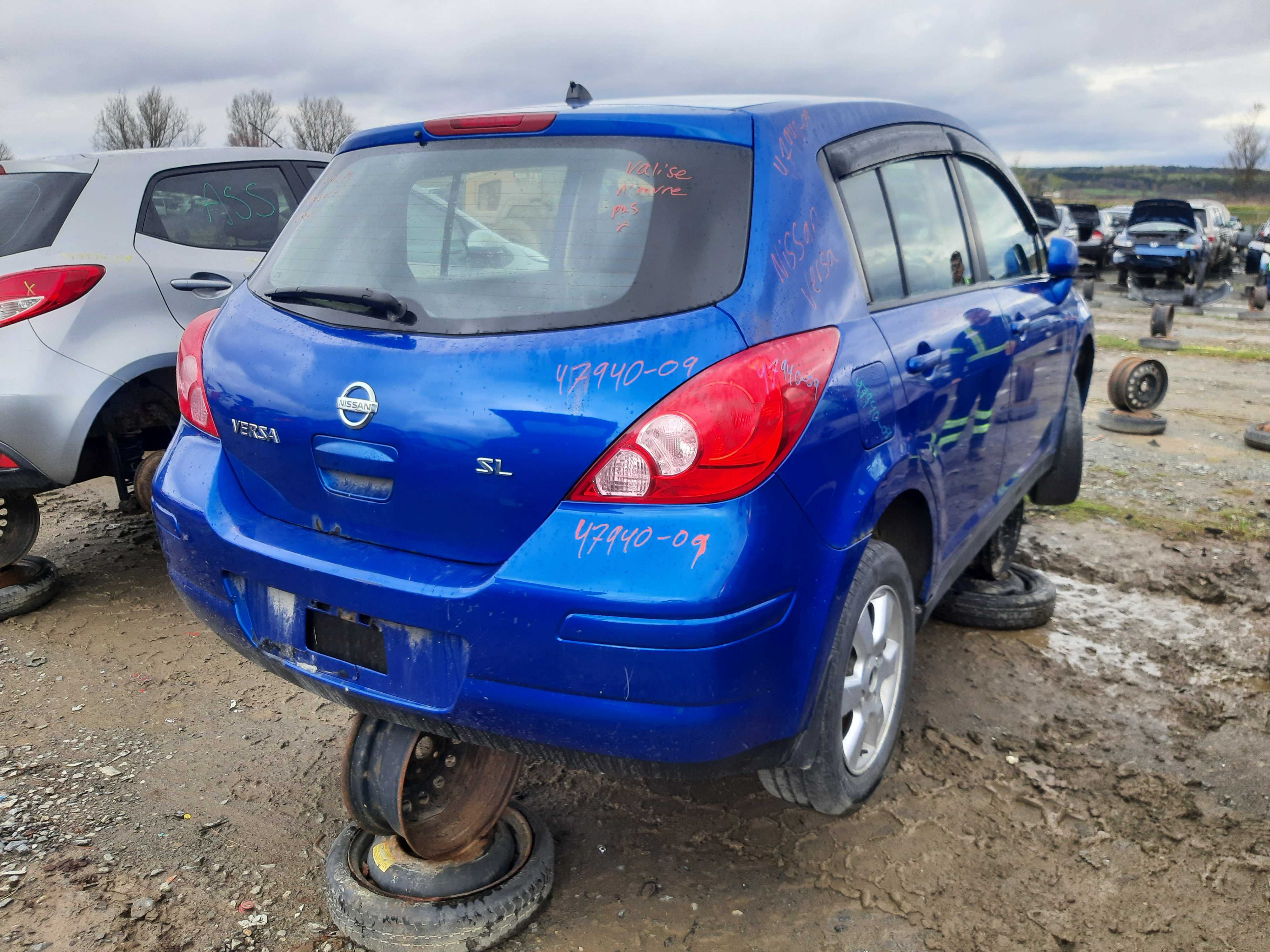 NISSAN VERSA 2009